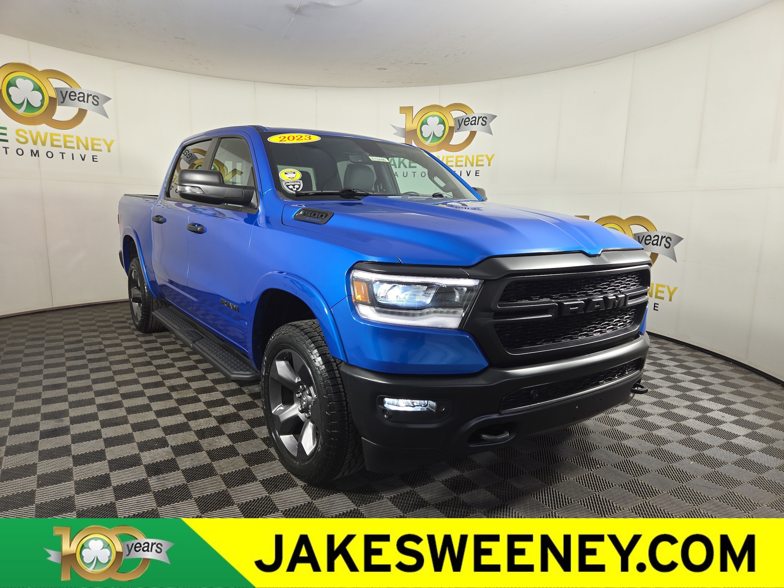 2023 RAM 1500 Big Horn/Lone Star 4x4 Crew Cab 5'7's photo