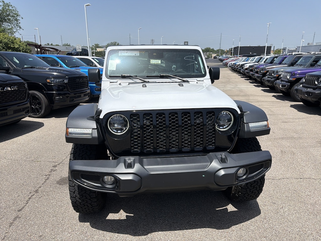 Used 2024 Jeep Wrangler Willys SUV