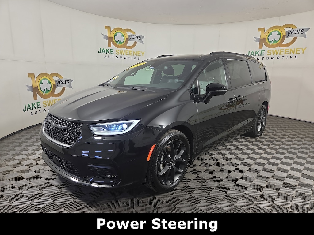 Certified 2024 Chrysler Pacifica Limited Van Passenger Van