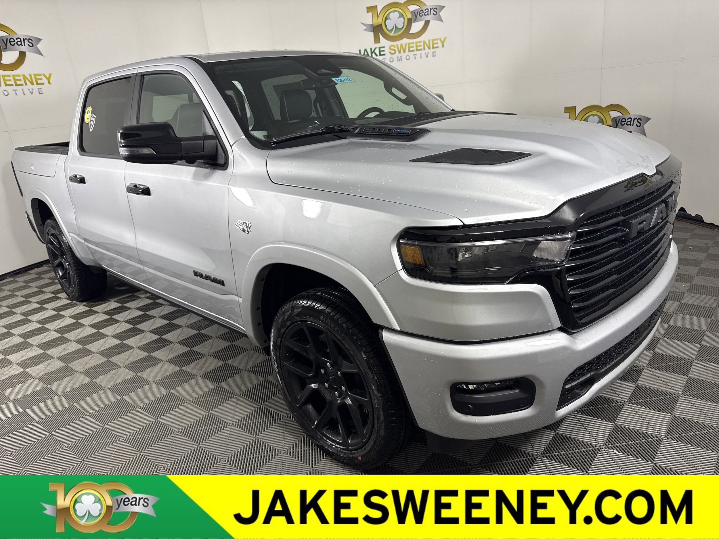 2026 RAM 1500 Laramie 4x4 Crew Cab 5'7's photo