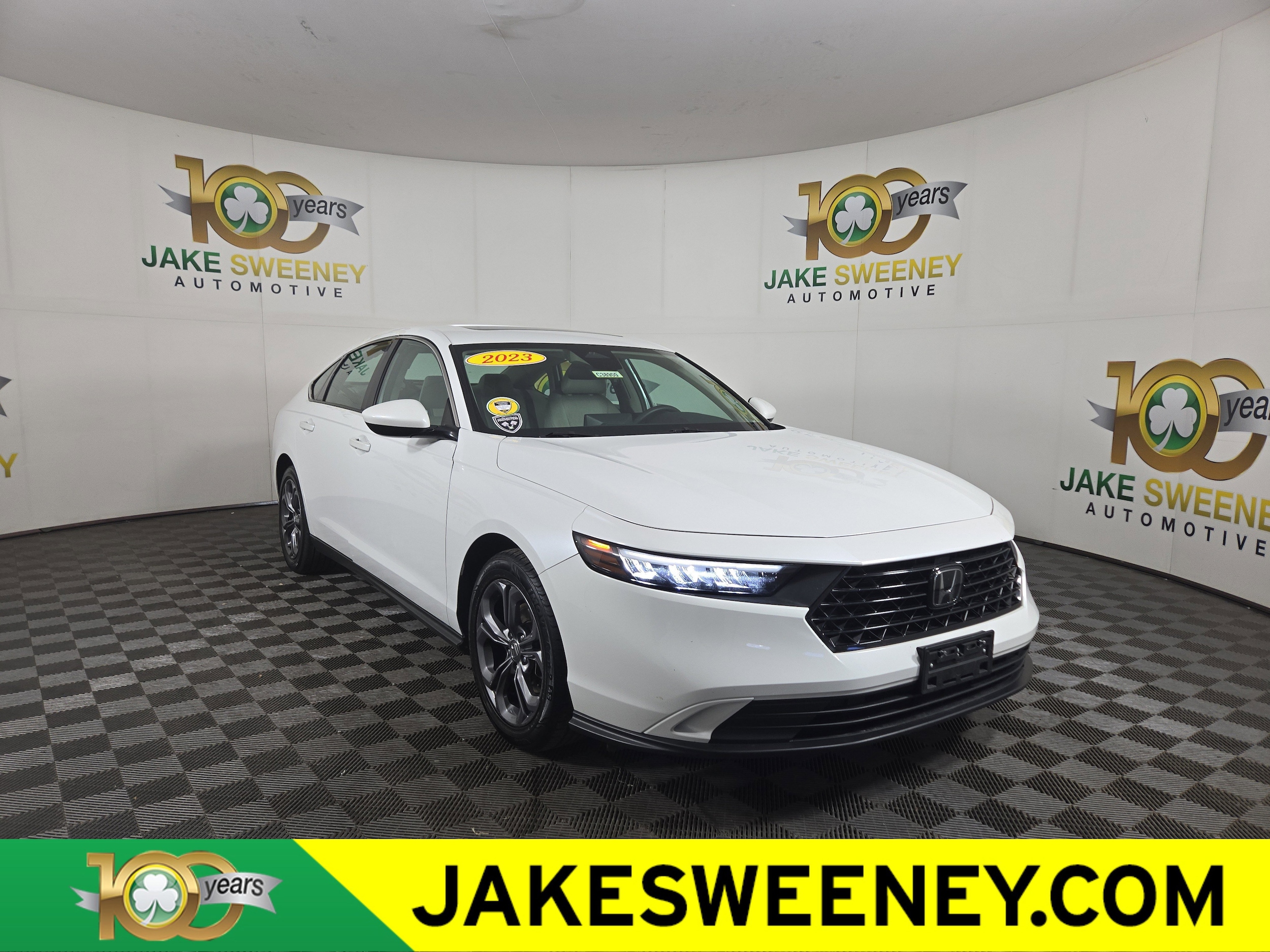 2023 Honda Accord EX's photo