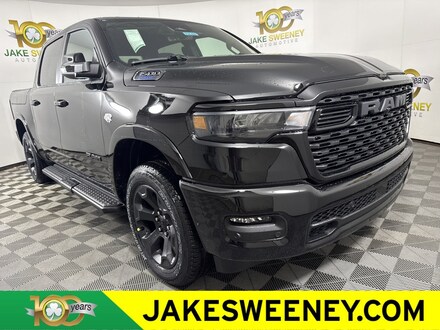 2026 Ram 1500 BIG HORN CREW CAB 4X4 5'7 BOX Pickup