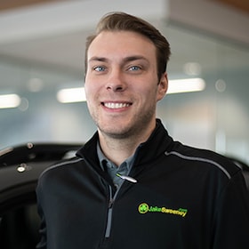 Staff member Matthew Kwiatkowski from ID_858fe8709548
