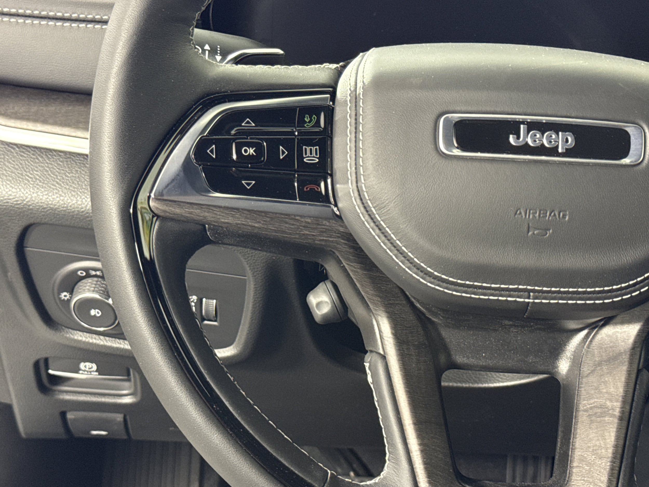 2025 Jeep Grand Cherokee L Overland - Photo 17