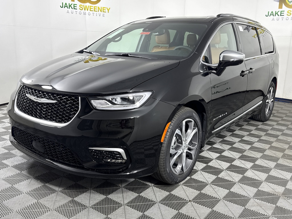 New 2026 Chrysler Pacifica PINNACLE Passenger Van
