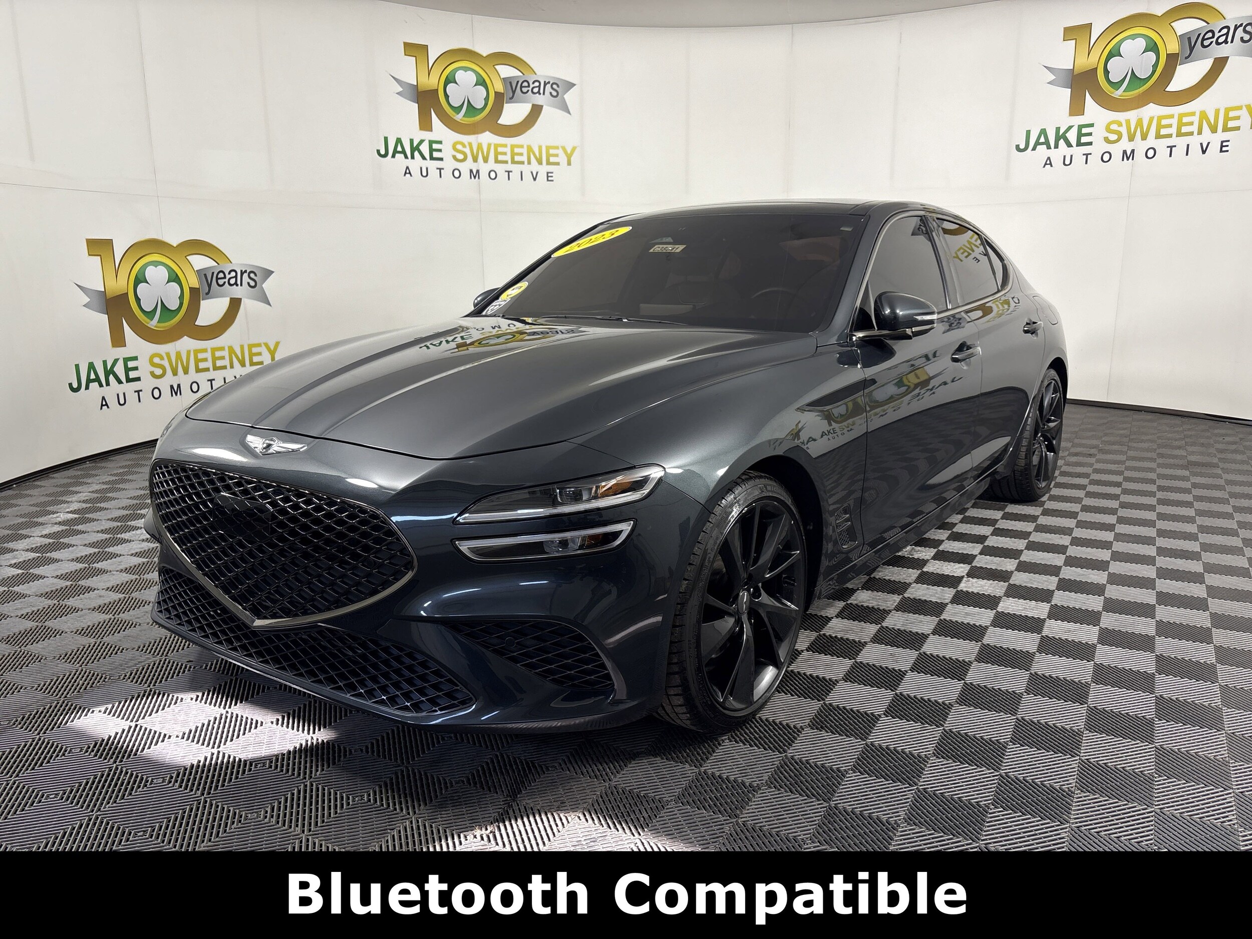 2023 Genesis G70 2.0T photo 3