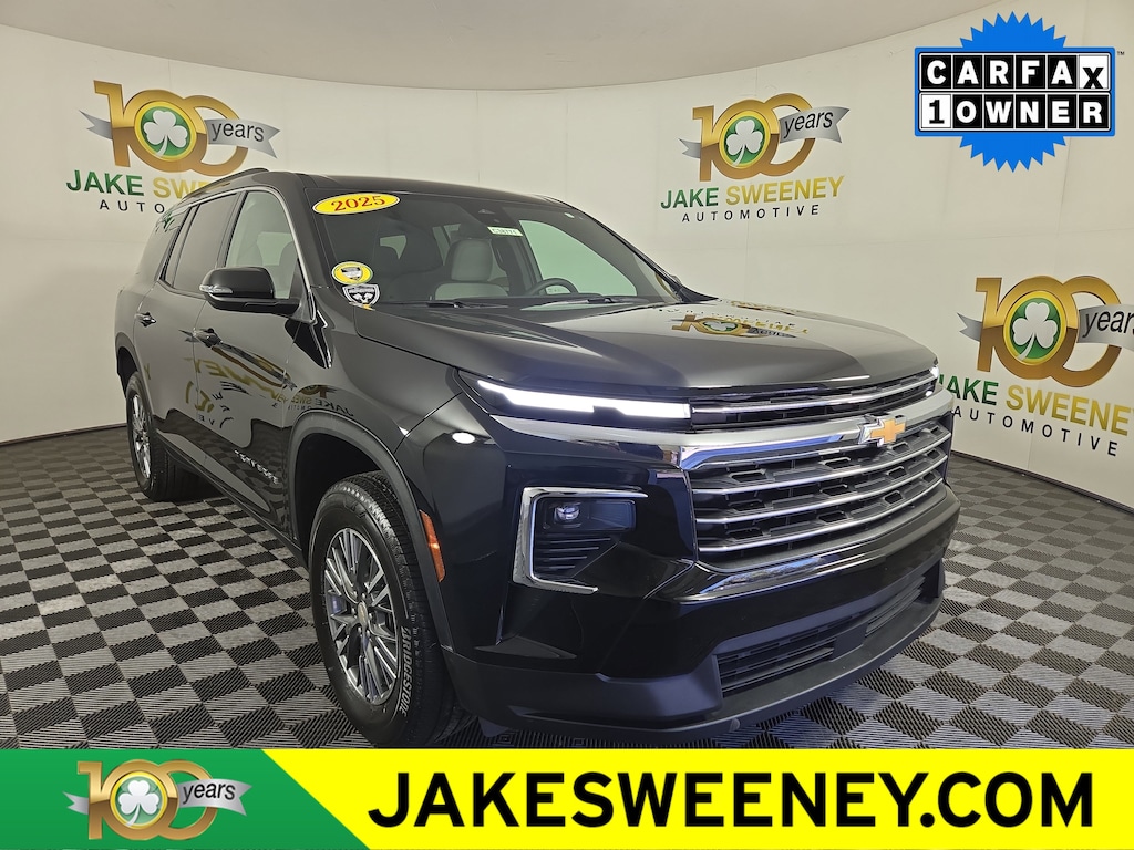 Used 2025 Chevrolet Traverse FWD LT SUV