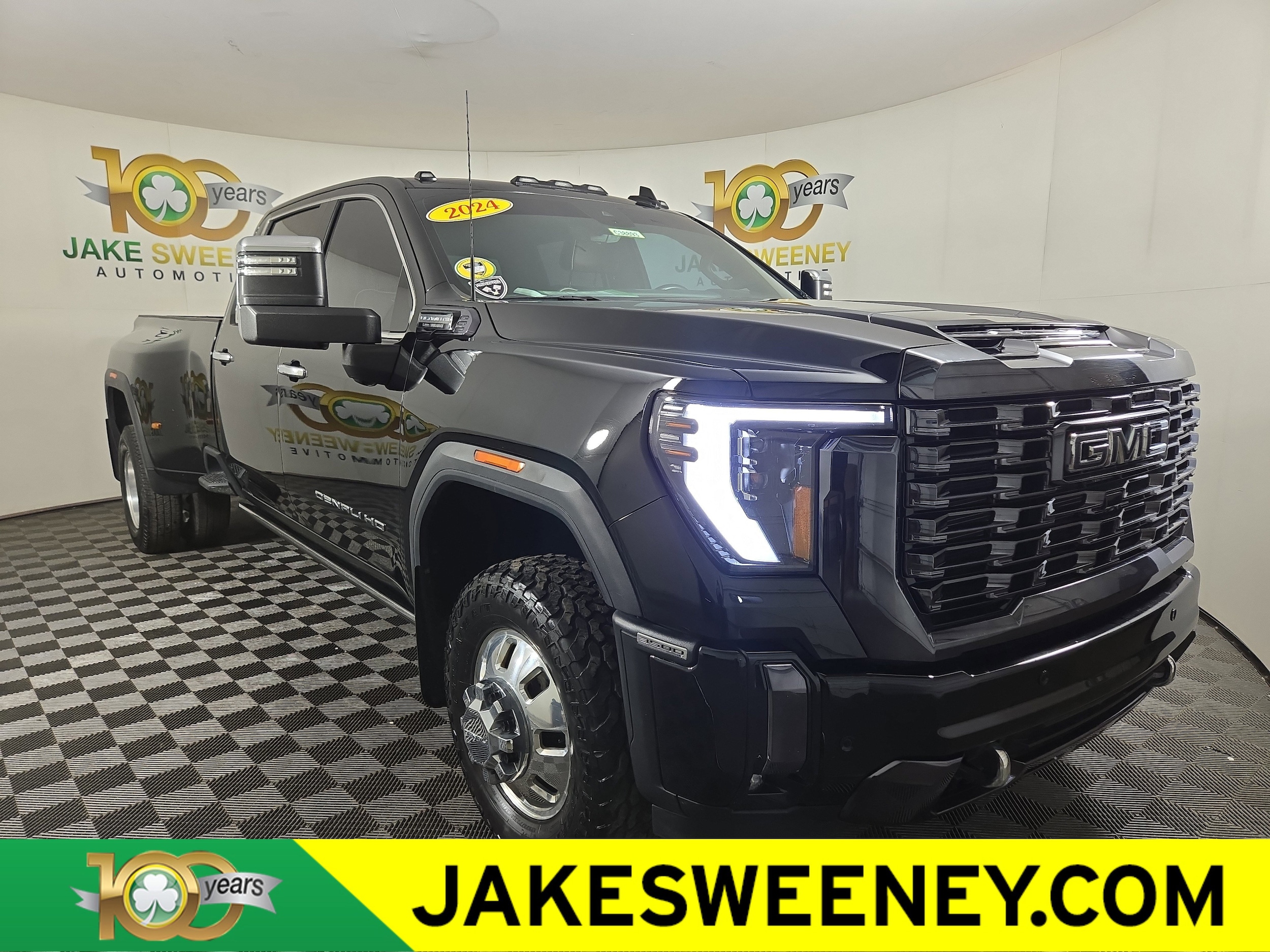 2024 GMC Sierra 3500HD Denali Ultimate's photo