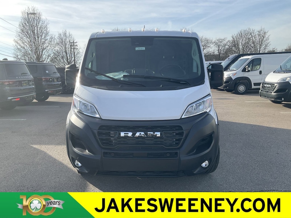 New 2025 Ram ProMaster PROMASTER 1500 TRADESMAN CARGO VAN LOW ROOF 136' W Cargo Van