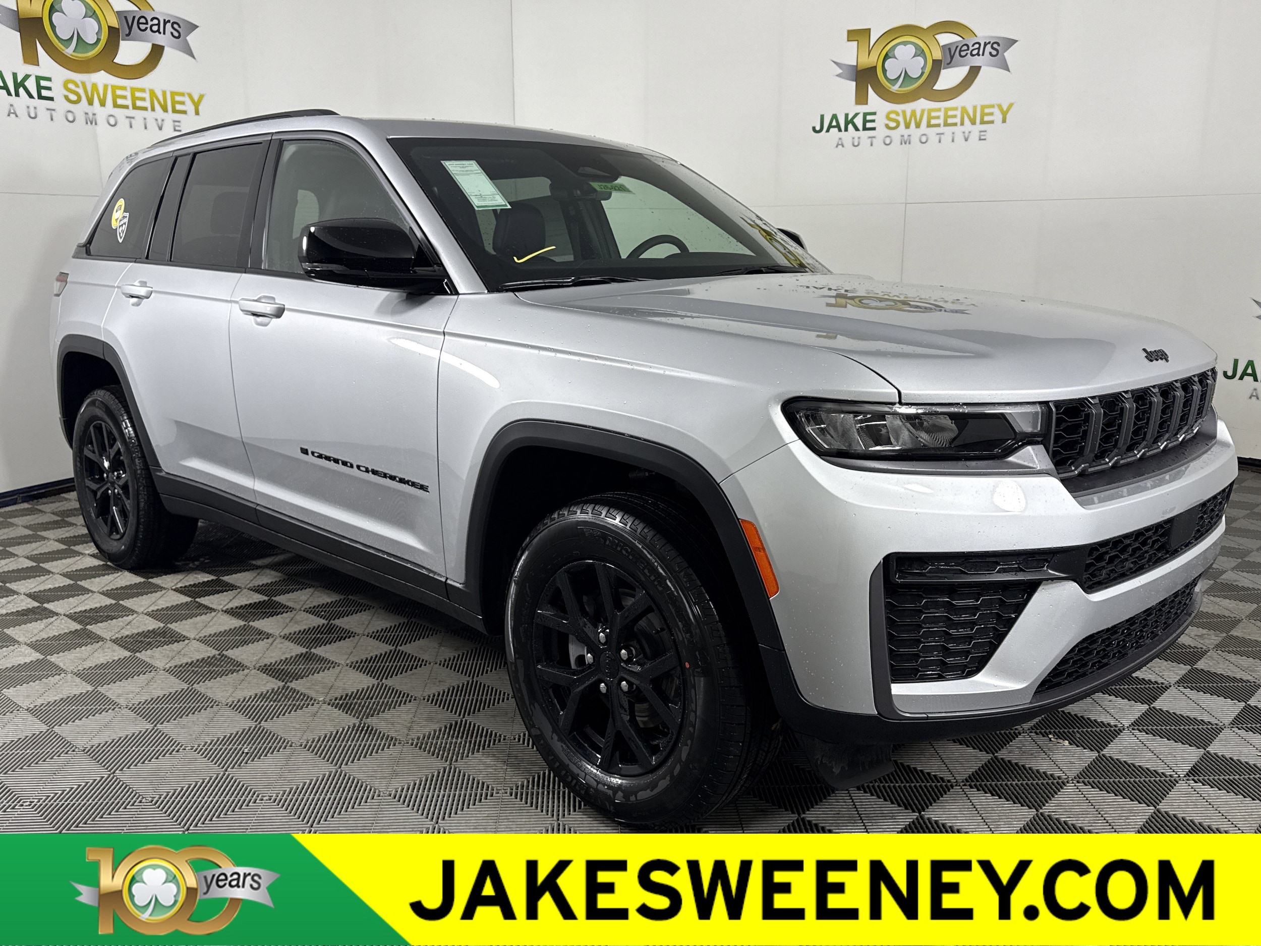 2026 Jeep Grand Cherokee Laredo Altitude 4x4's photo