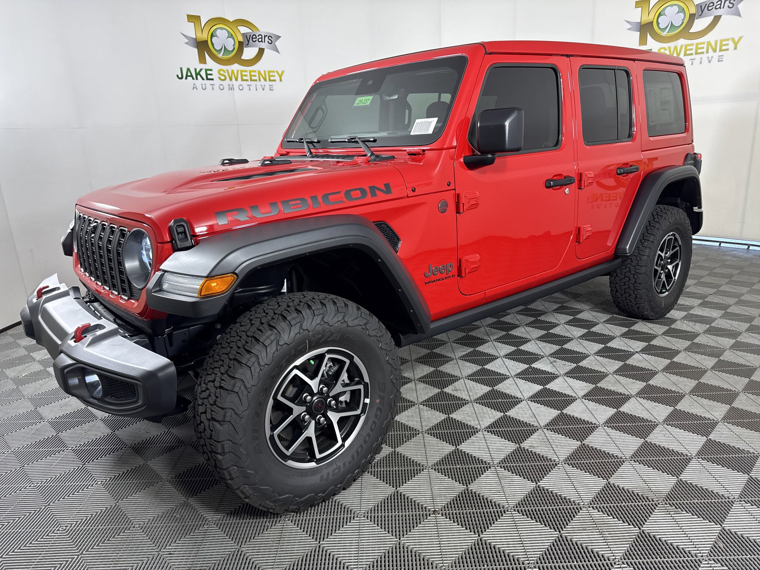 2025 Jeep Wrangler Rubicon photo 3