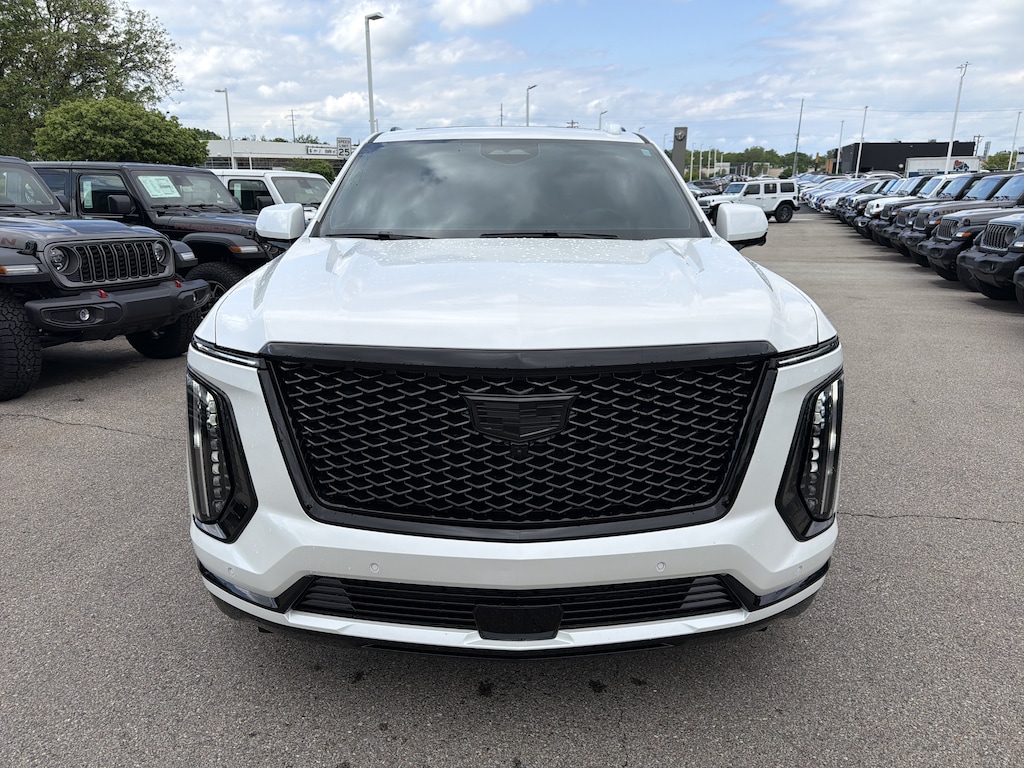 Used 2025 Cadillac Escalade 4WD Sport SUV