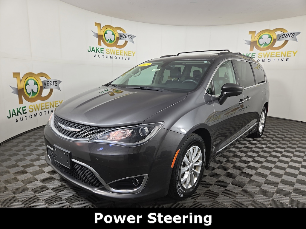 Used 2017 Chrysler Pacifica Touring-L Van