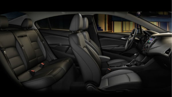 2017 Chevrolet Cruze interior