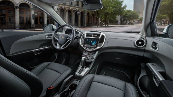 2017 Chevrolet Sonic dashboard