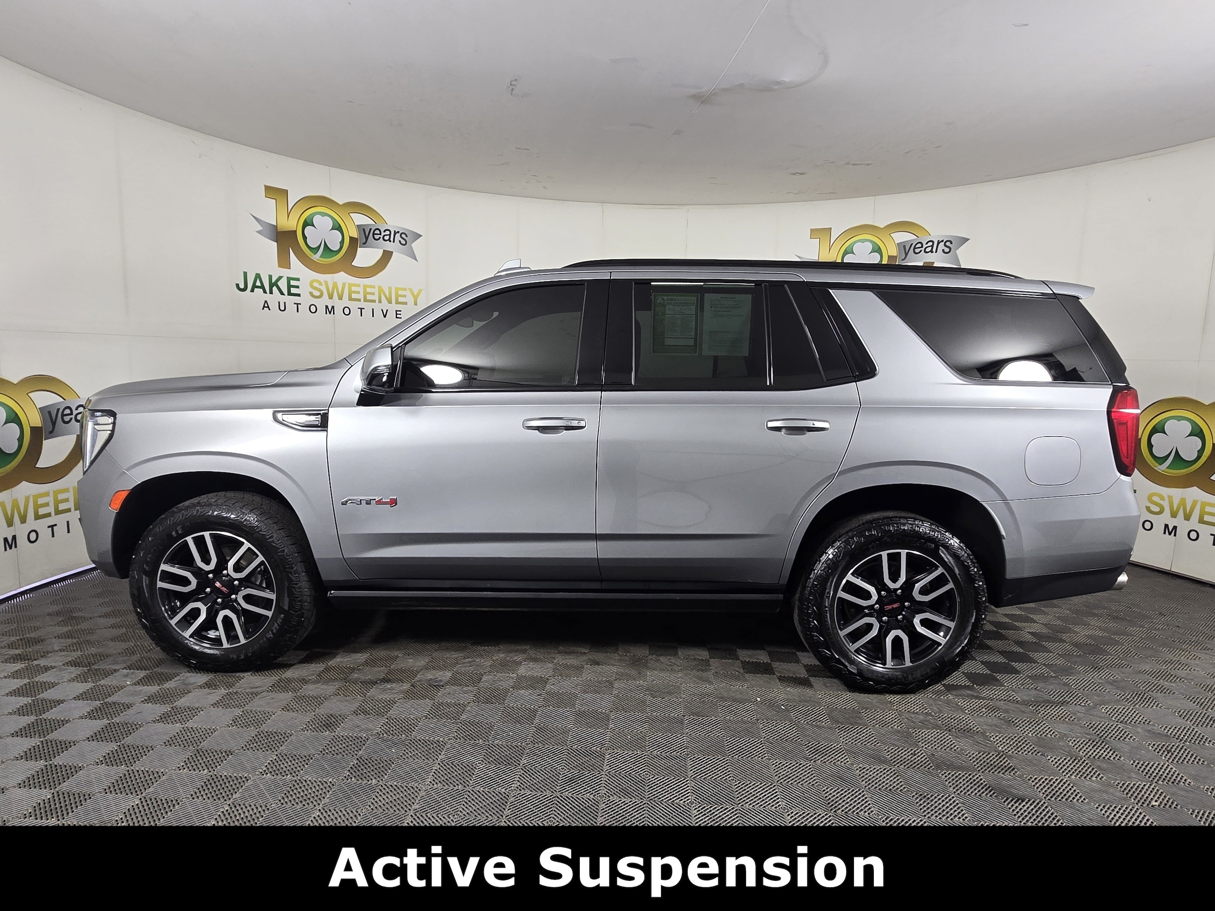 2023 GMC Yukon AT4 - Photo 4