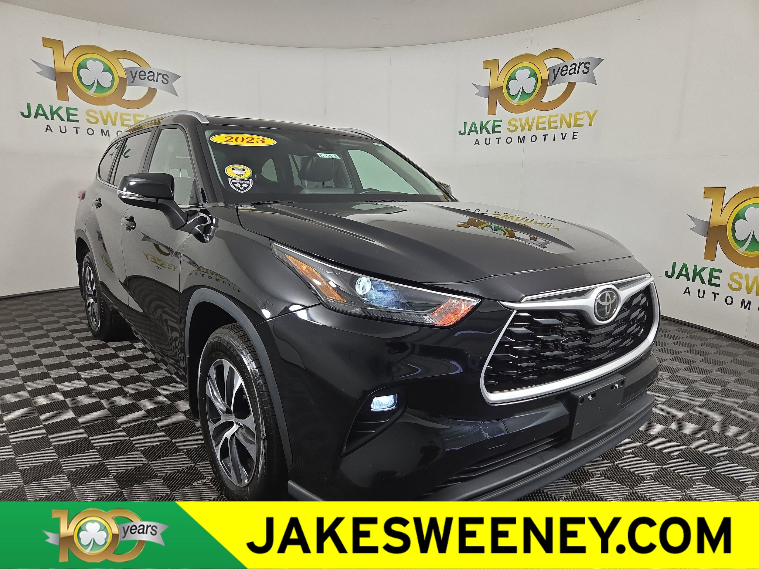 2023 Toyota Highlander XLE's photo