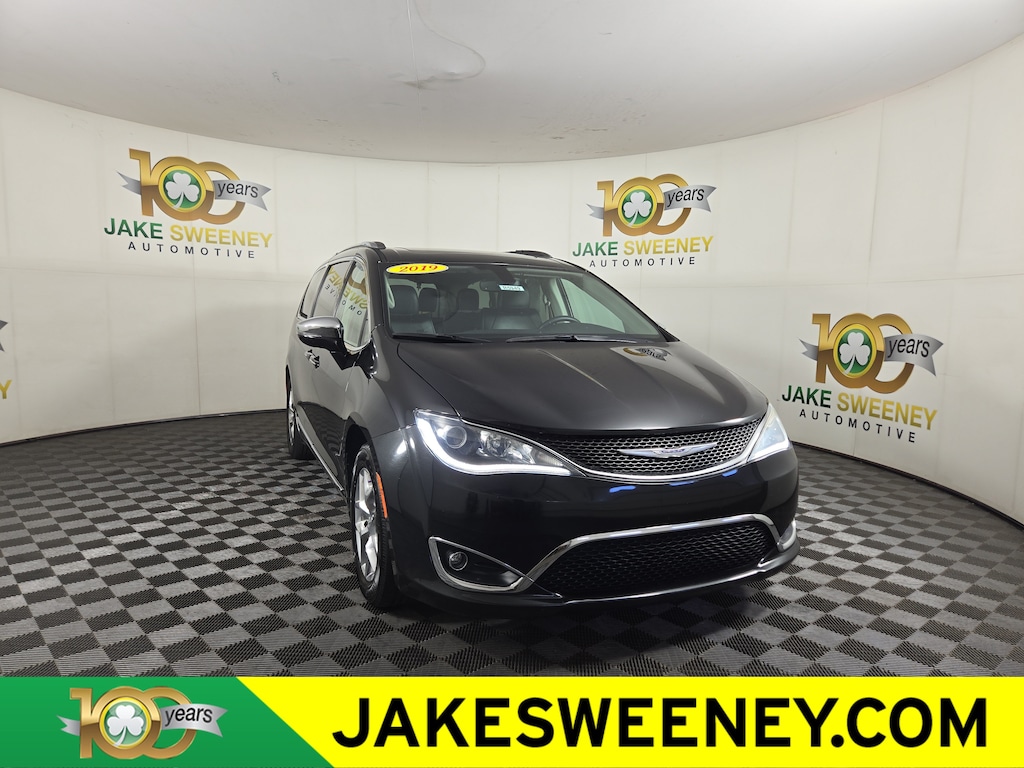 Used 2019 Chrysler Pacifica Limited Van Passenger Van