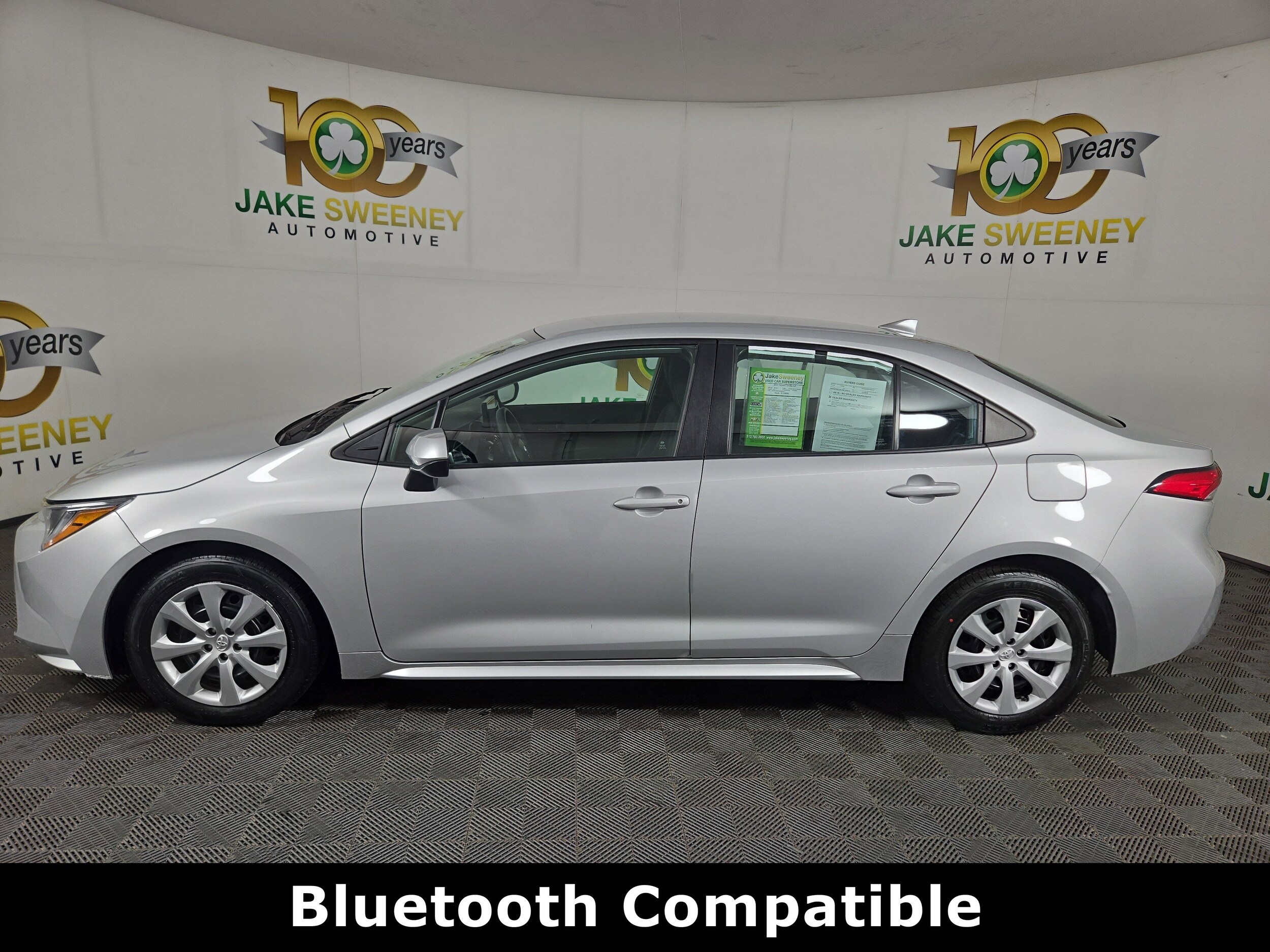 2023 Toyota Corolla LE photo 4