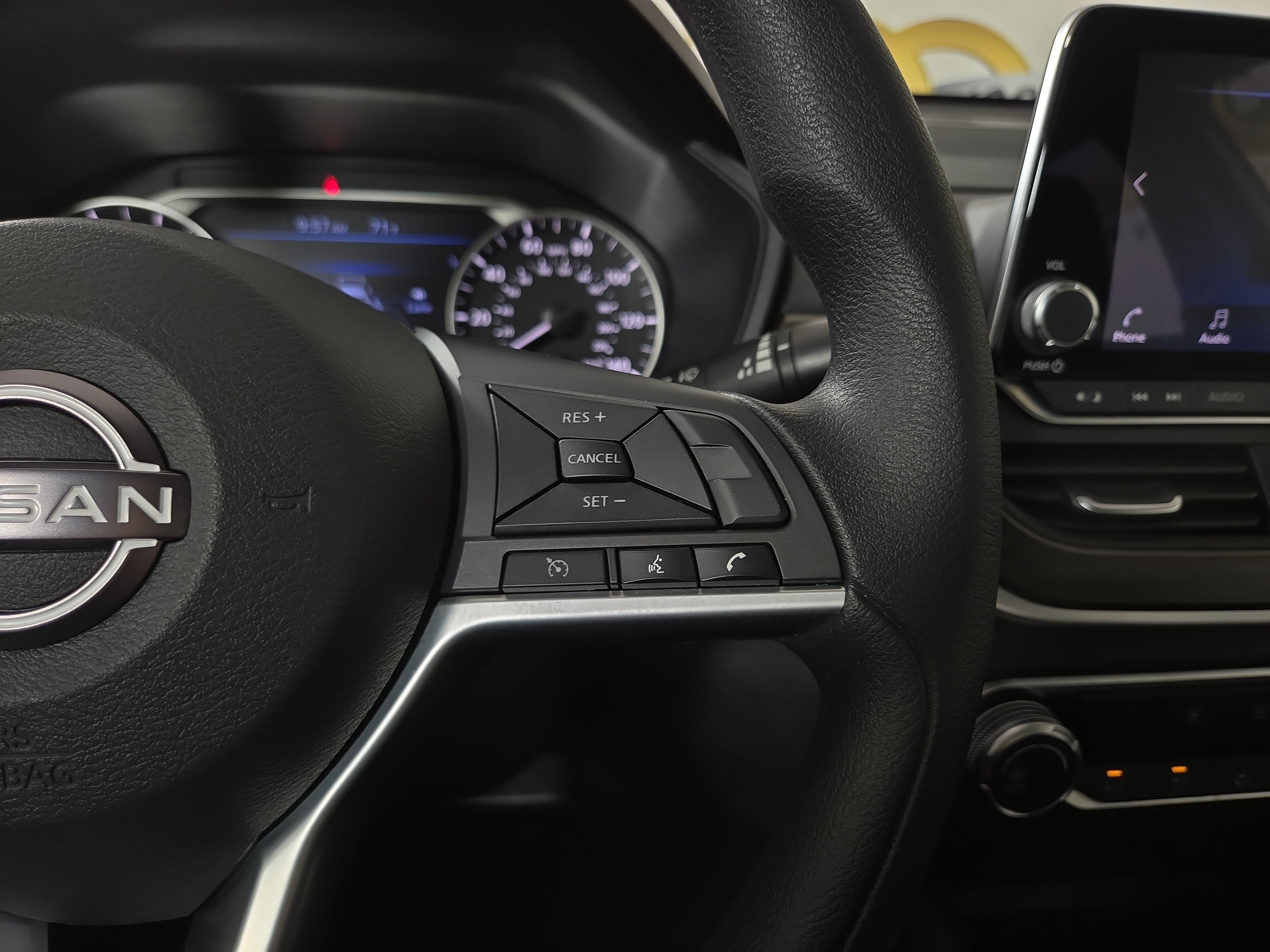 2025 Nissan Altima SV - Photo 16