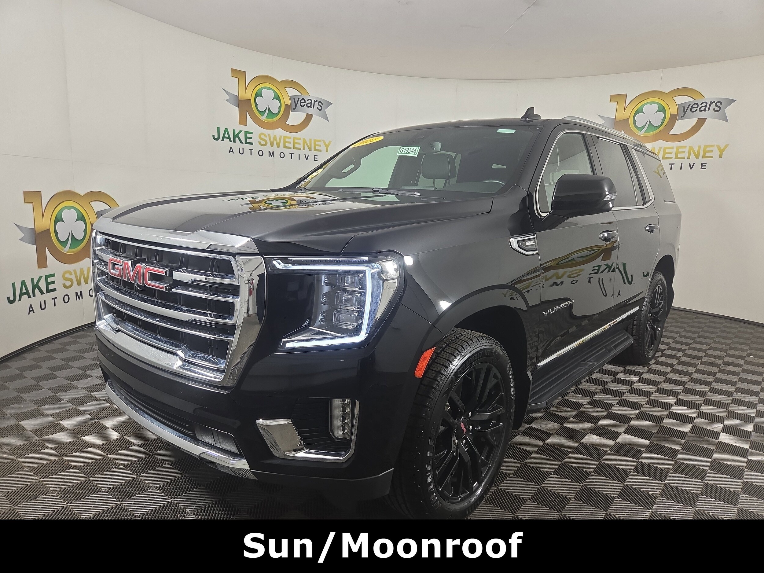 2022 Gmc Yukon SLT photo 2
