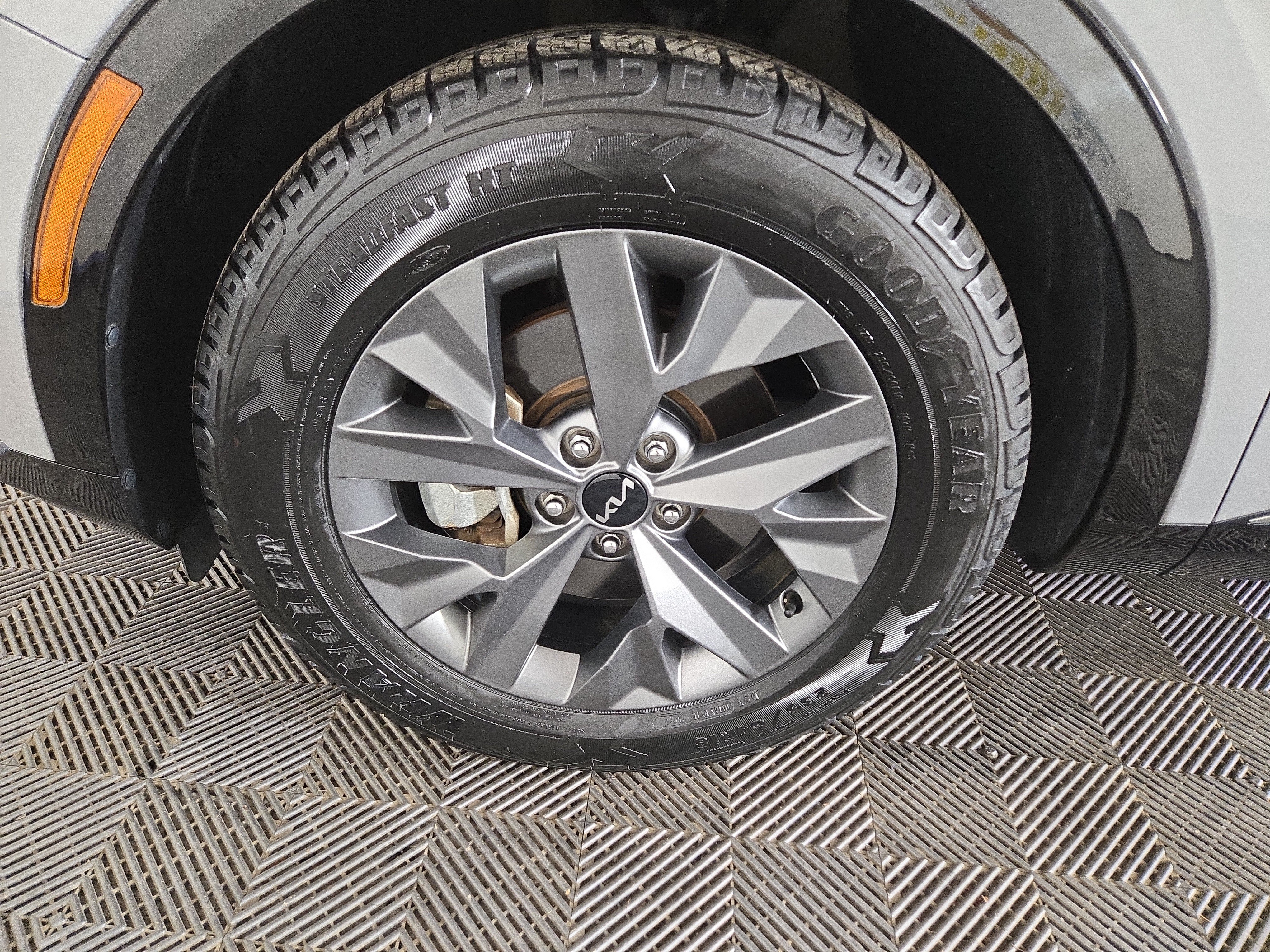 2024 Kia Sportage SX - Photo 34