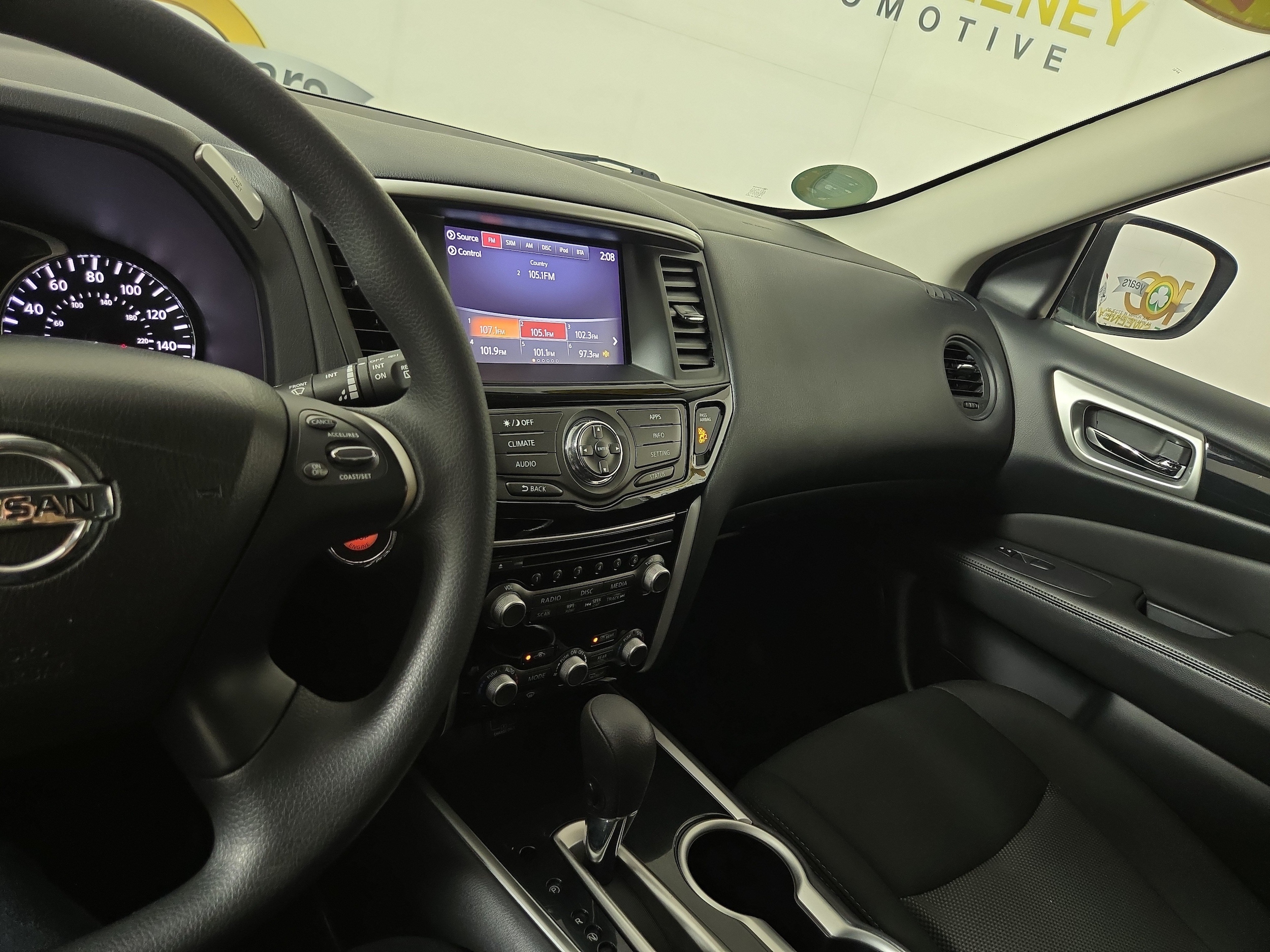 2020 Nissan Pathfinder S - Photo 24