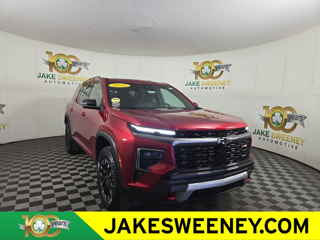 Used 2025 Chevrolet Traverse Z71 SUV
