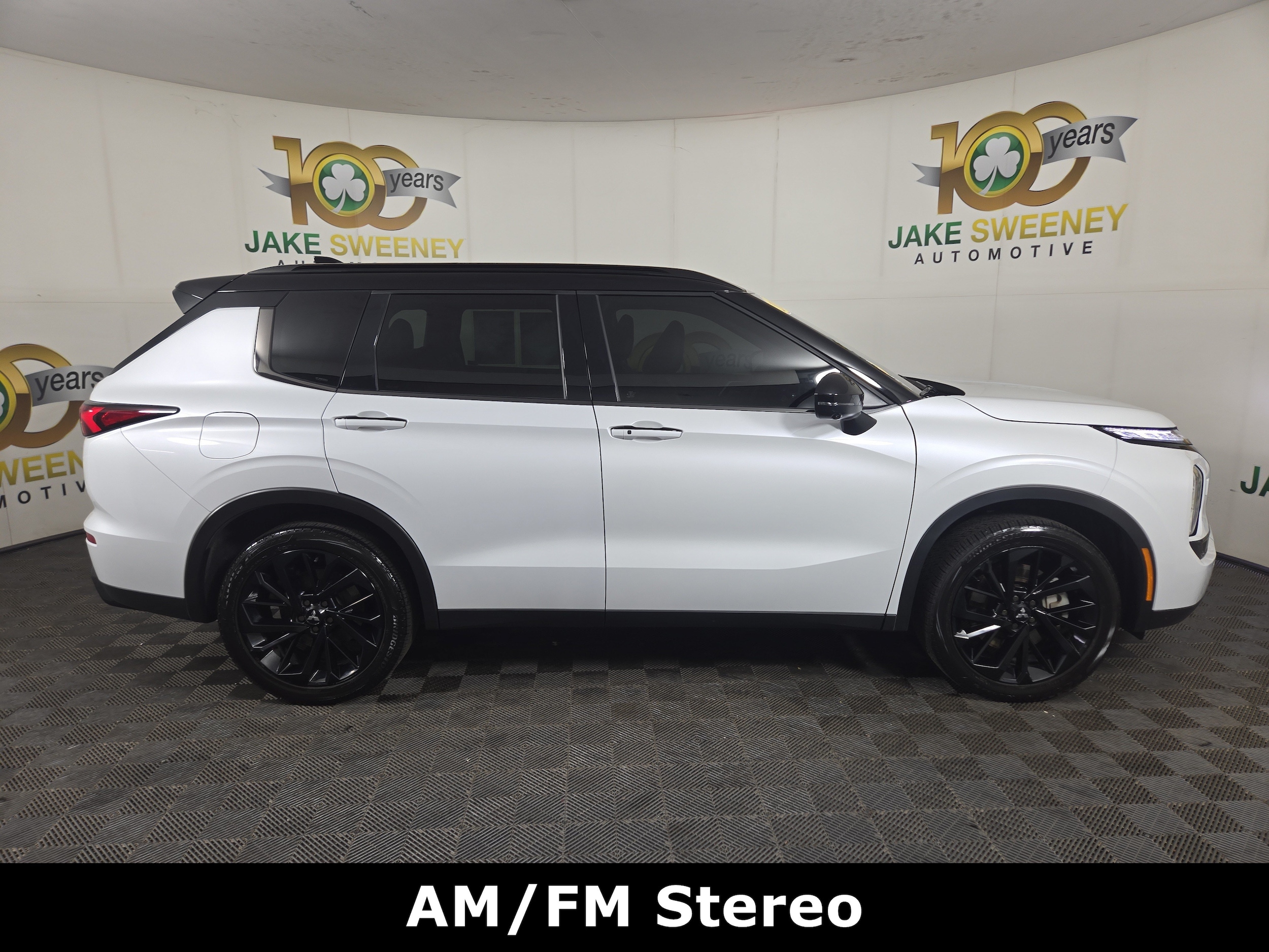2024 Mitsubishi Outlander SEL Black Edition - Photo 10