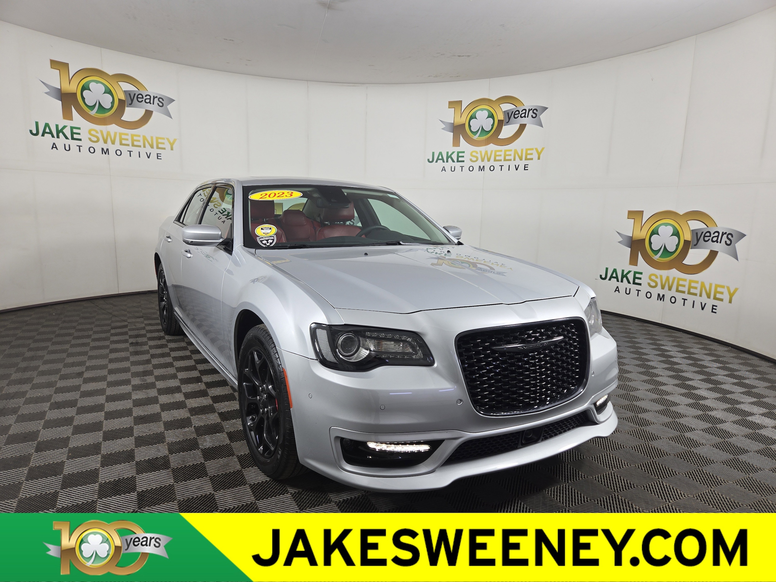 2023 Chrysler 300 Touring L