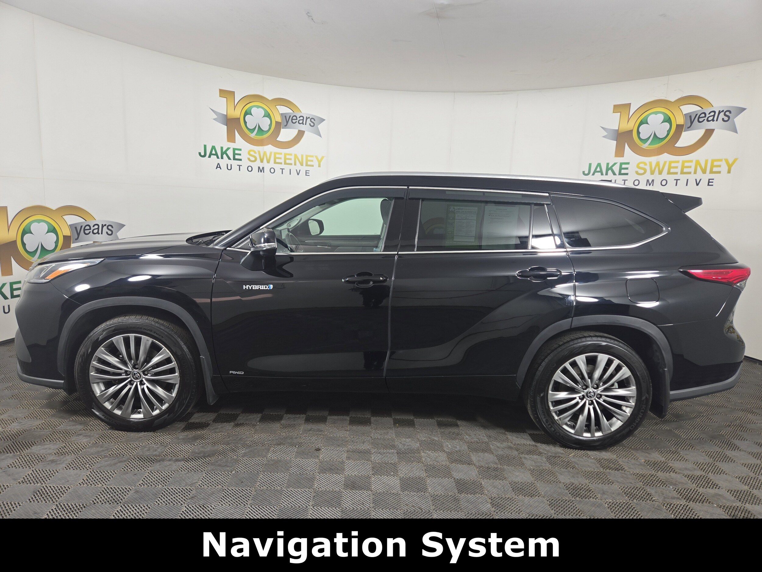 2021 Toyota Highlander Hybrid Platinum photo 3