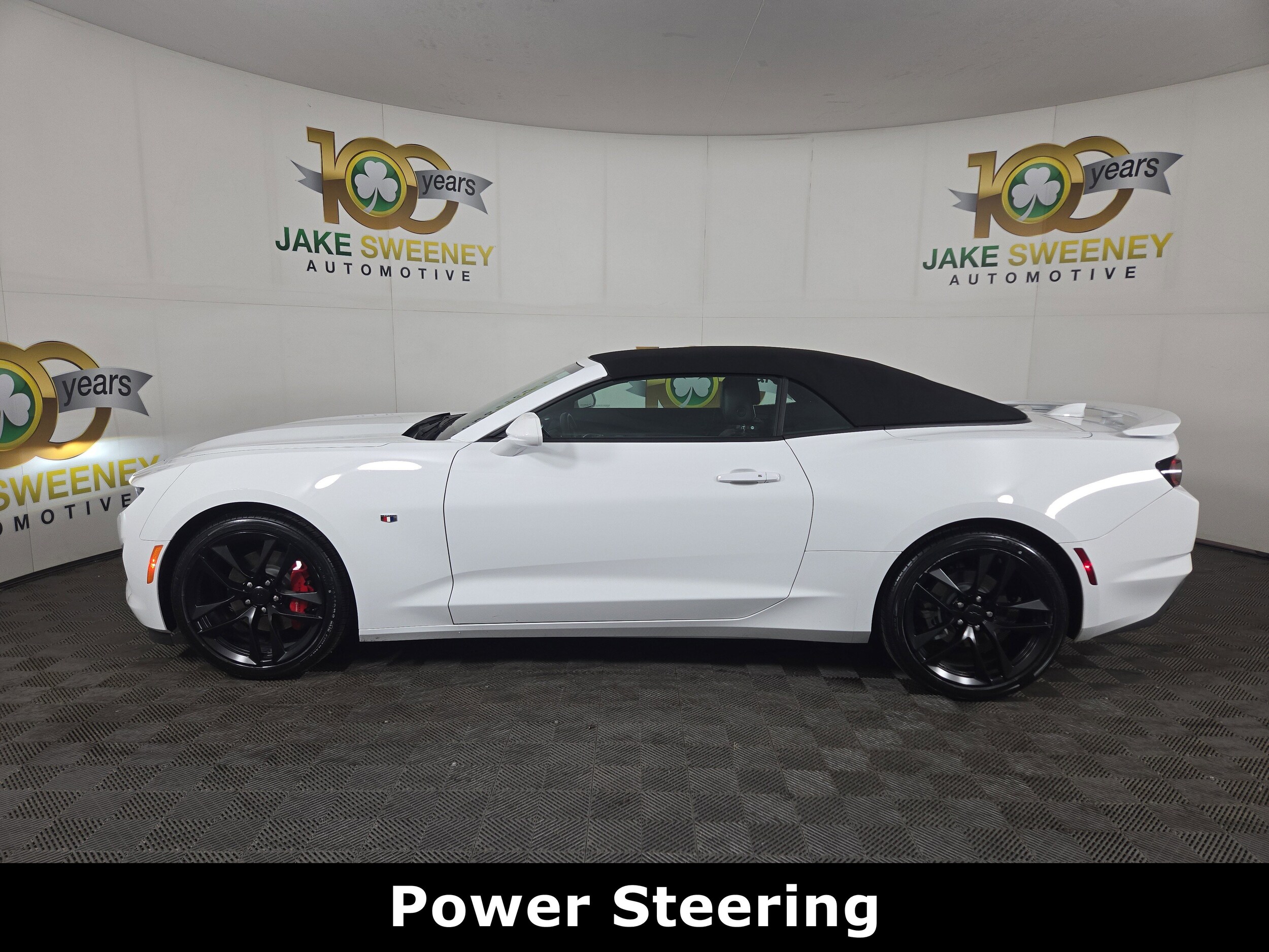 2023 Chevrolet Camaro 2LT photo 2