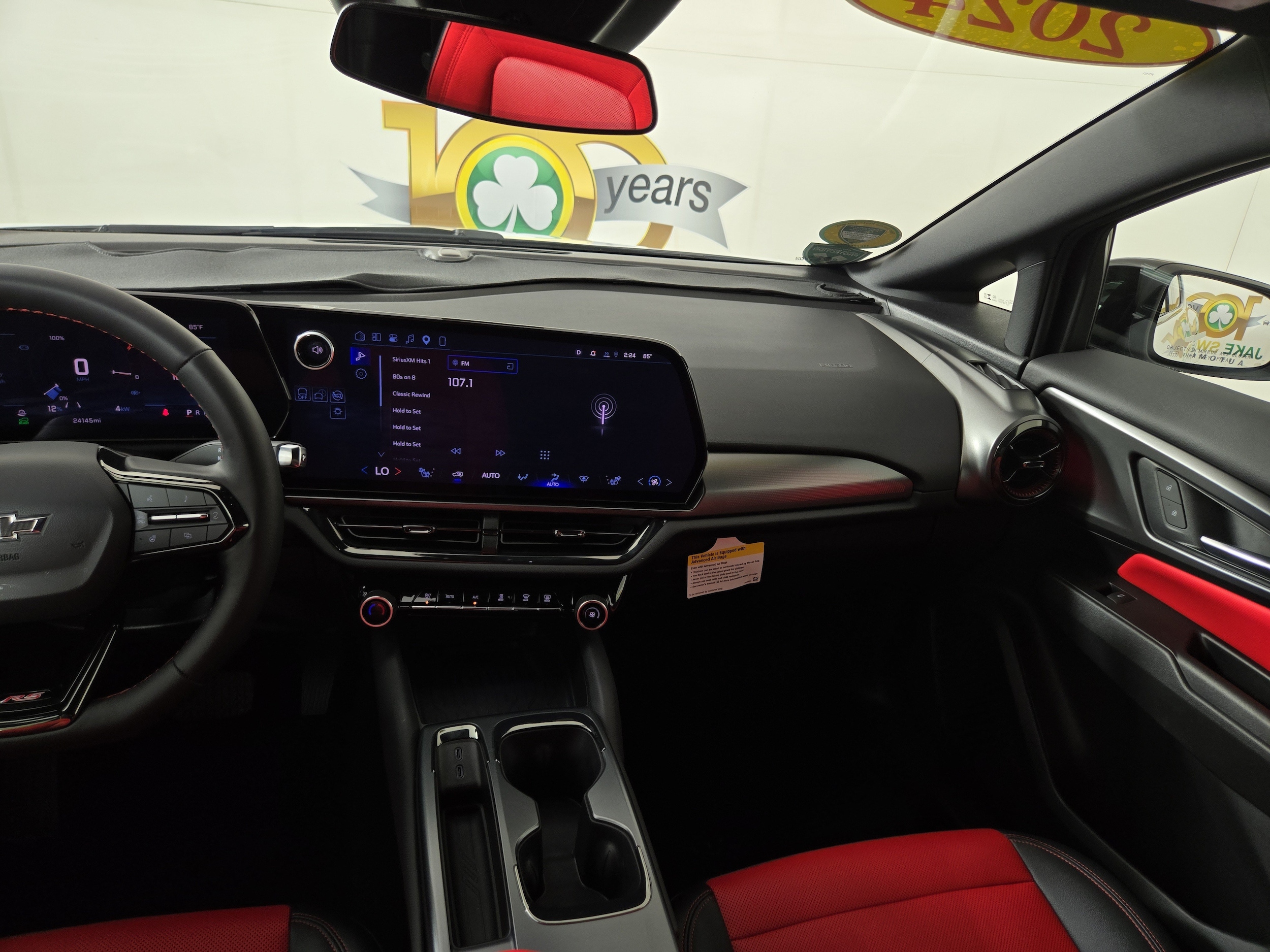 2024 Chevrolet Equinox EV RS - Photo 24
