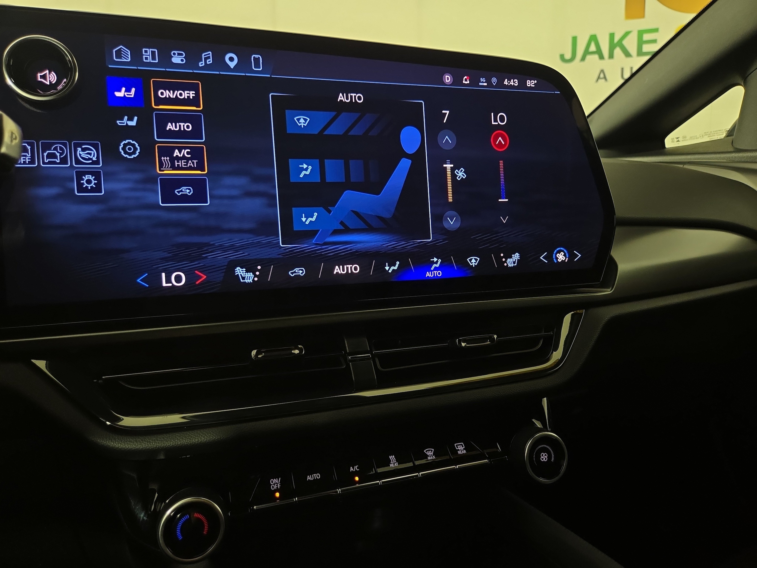 2023 Chevrolet Silverado 1500 LT - Photo 27