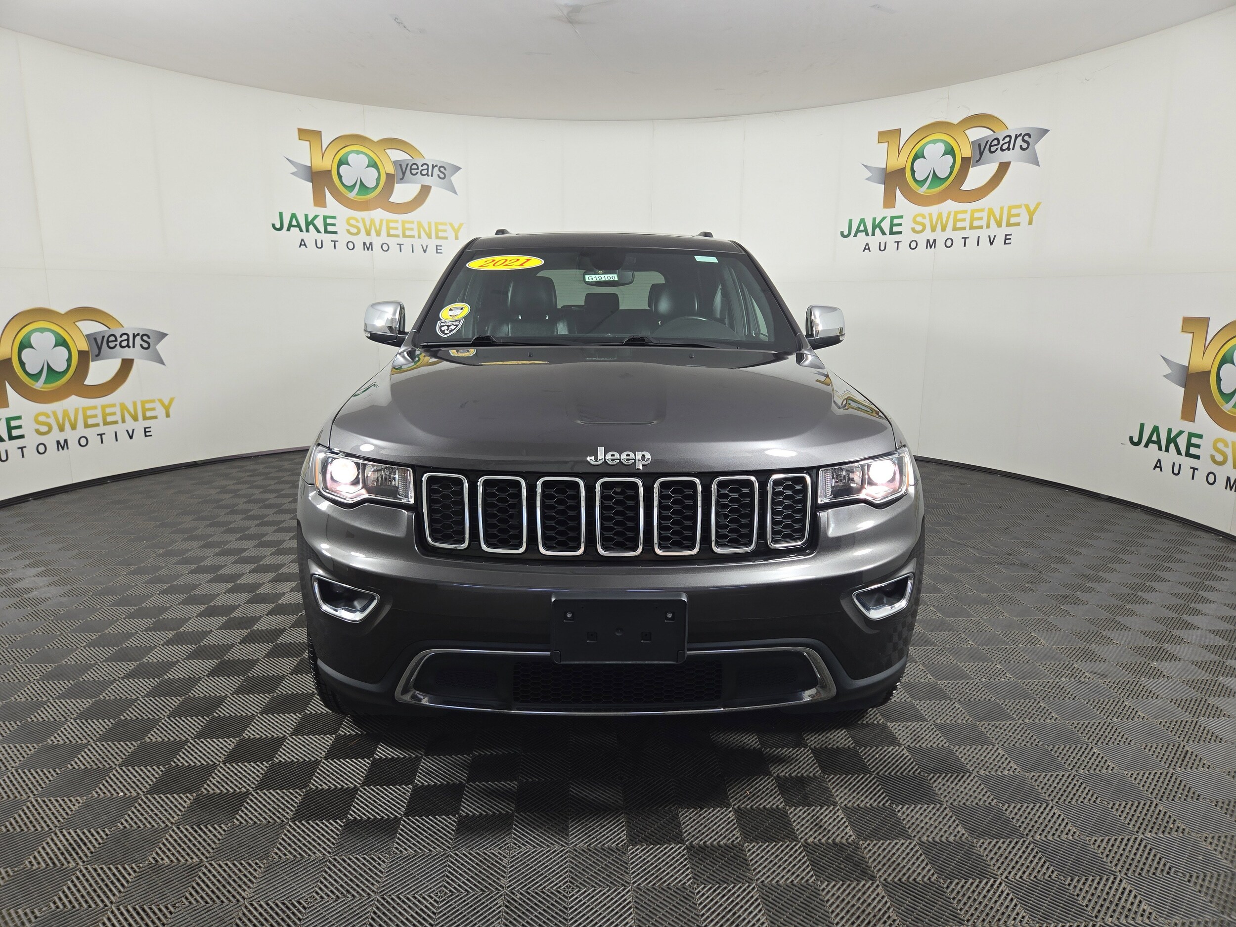 2021 Jeep Grand Cherokee Limited photo 2