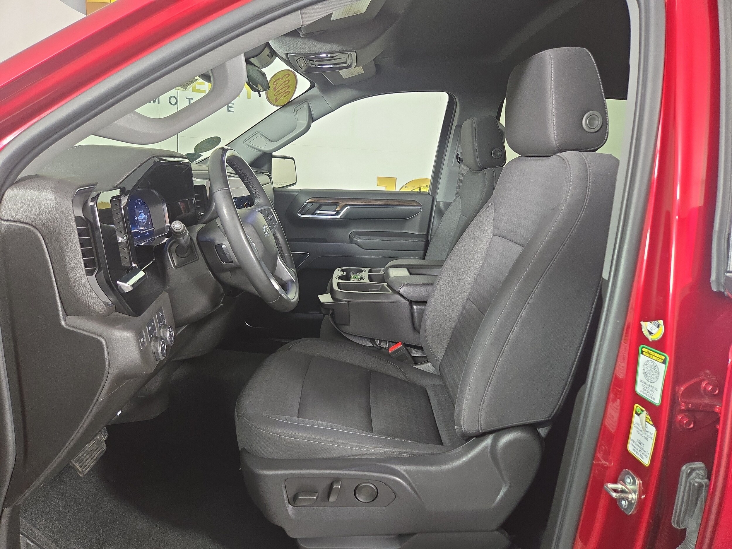 2023 Chevrolet Silverado 1500 RST - Photo 11