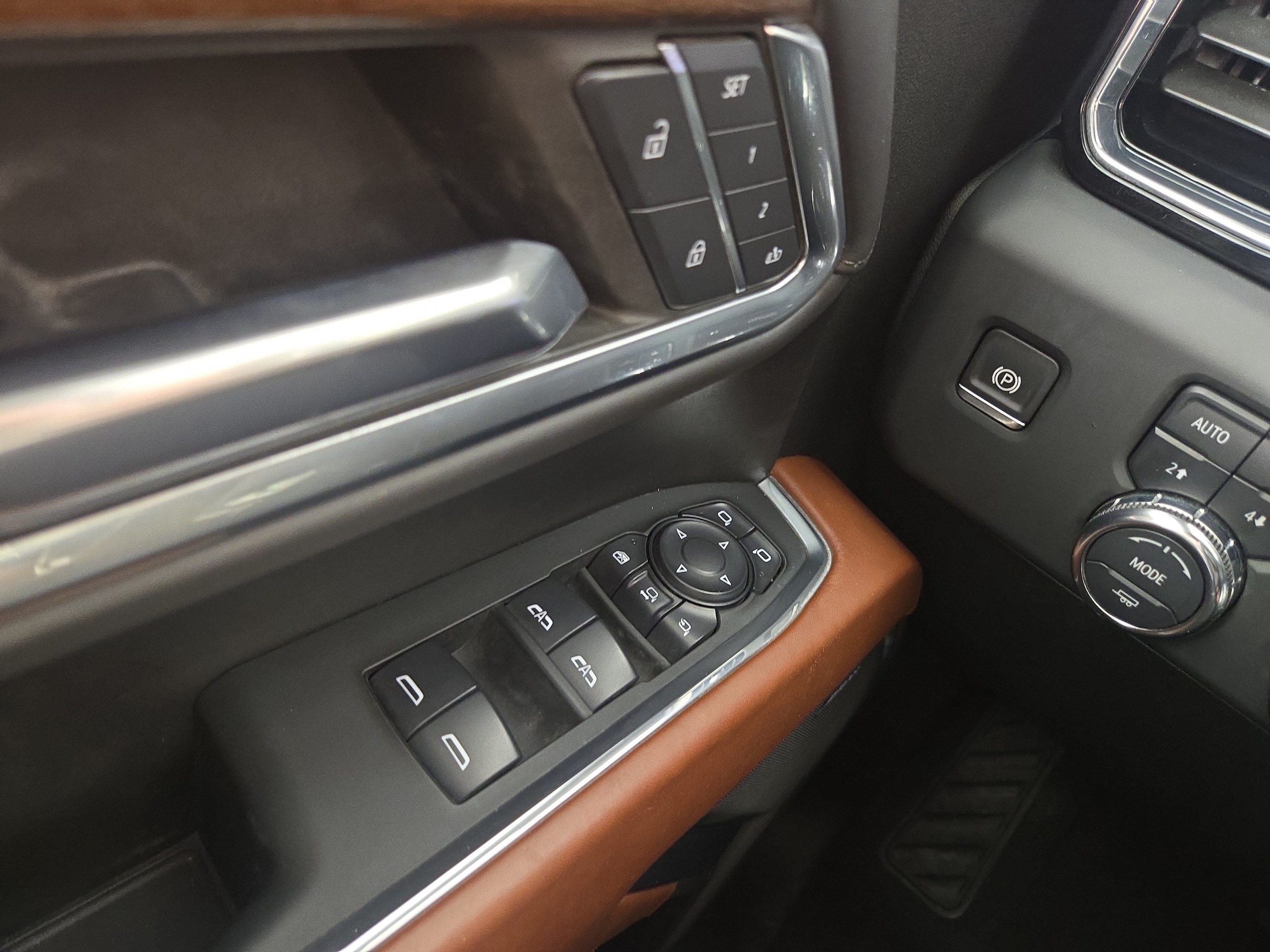 2024 GMC Sierra 2500HD Denali Ultimate - Photo 30