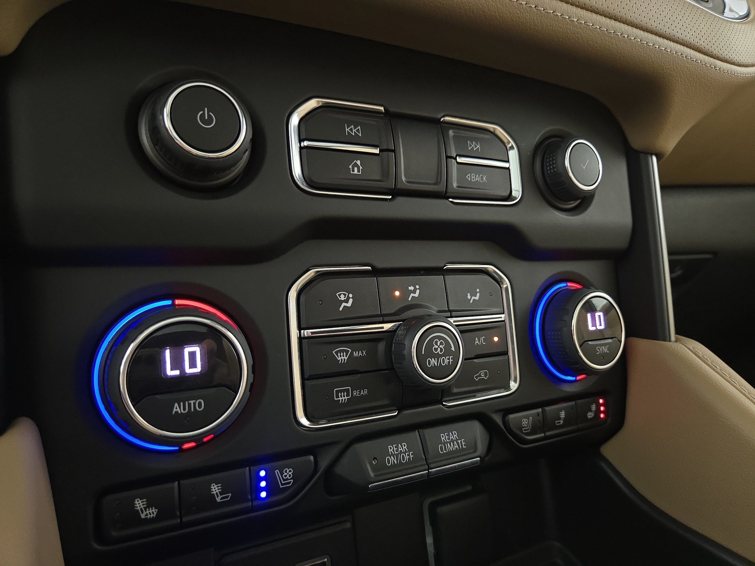 2023 Chevrolet Tahoe Premier - Photo 31
