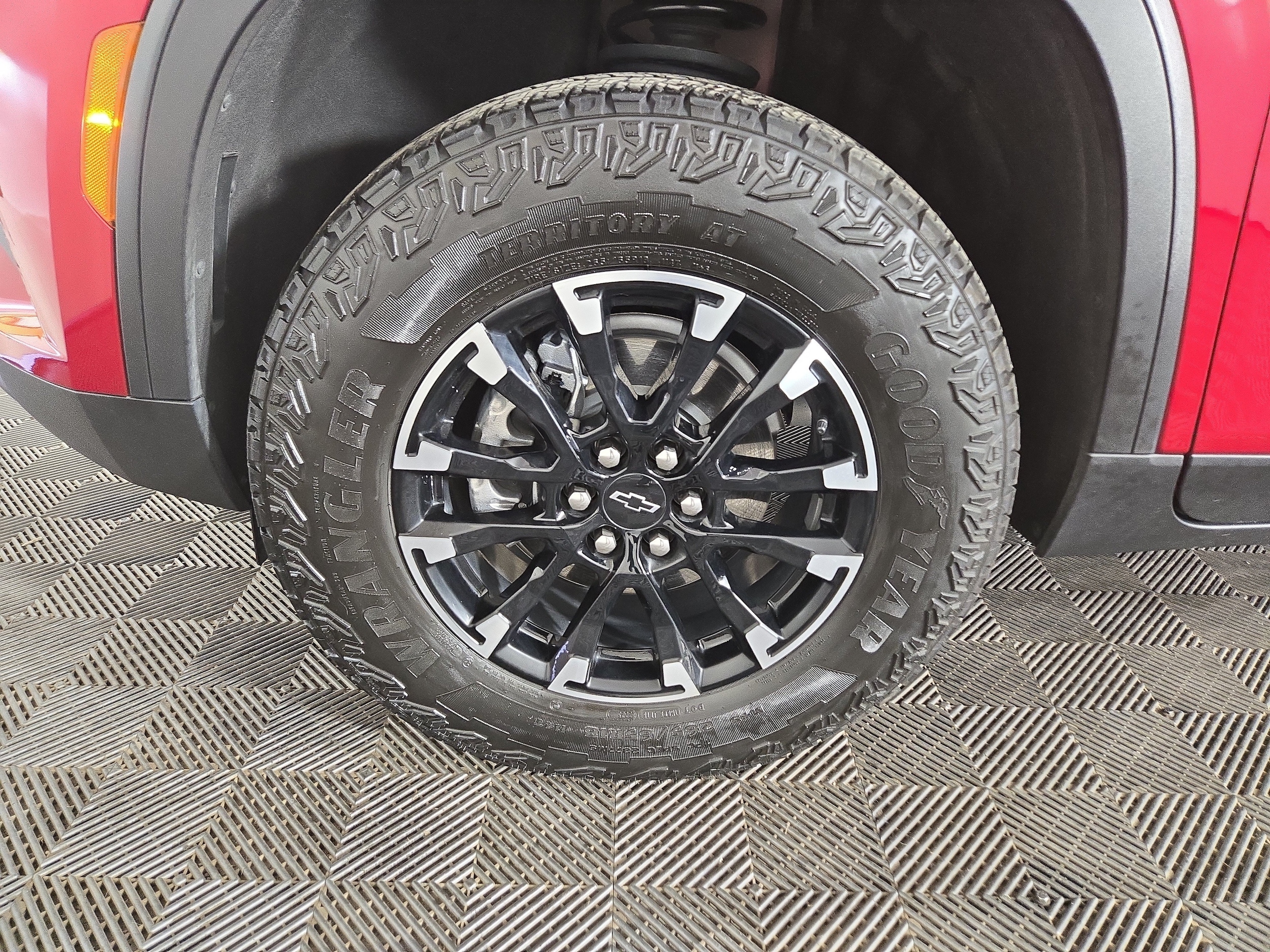 2025 Chevrolet Traverse Z71 - Photo 35