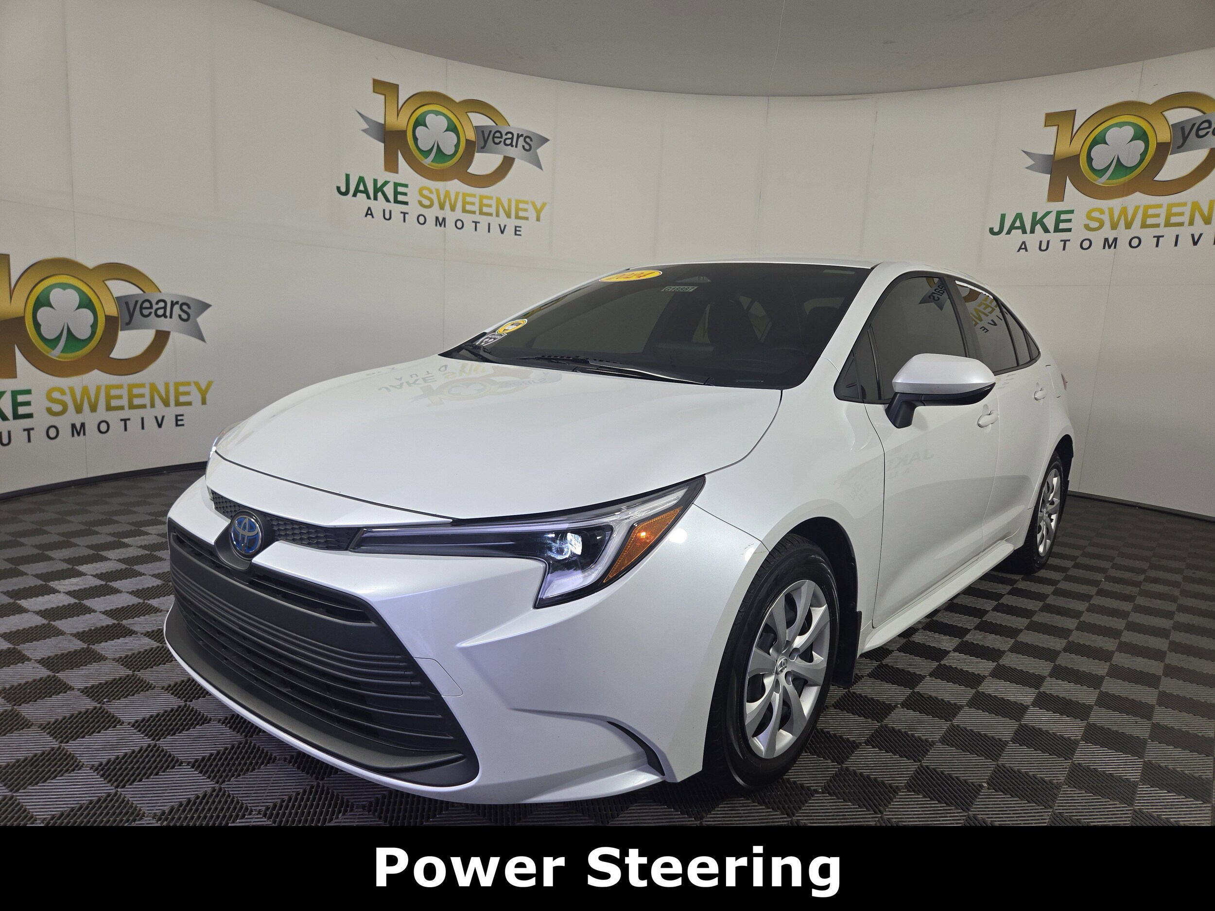 2024 Toyota Corolla Hybrid LE photo 3