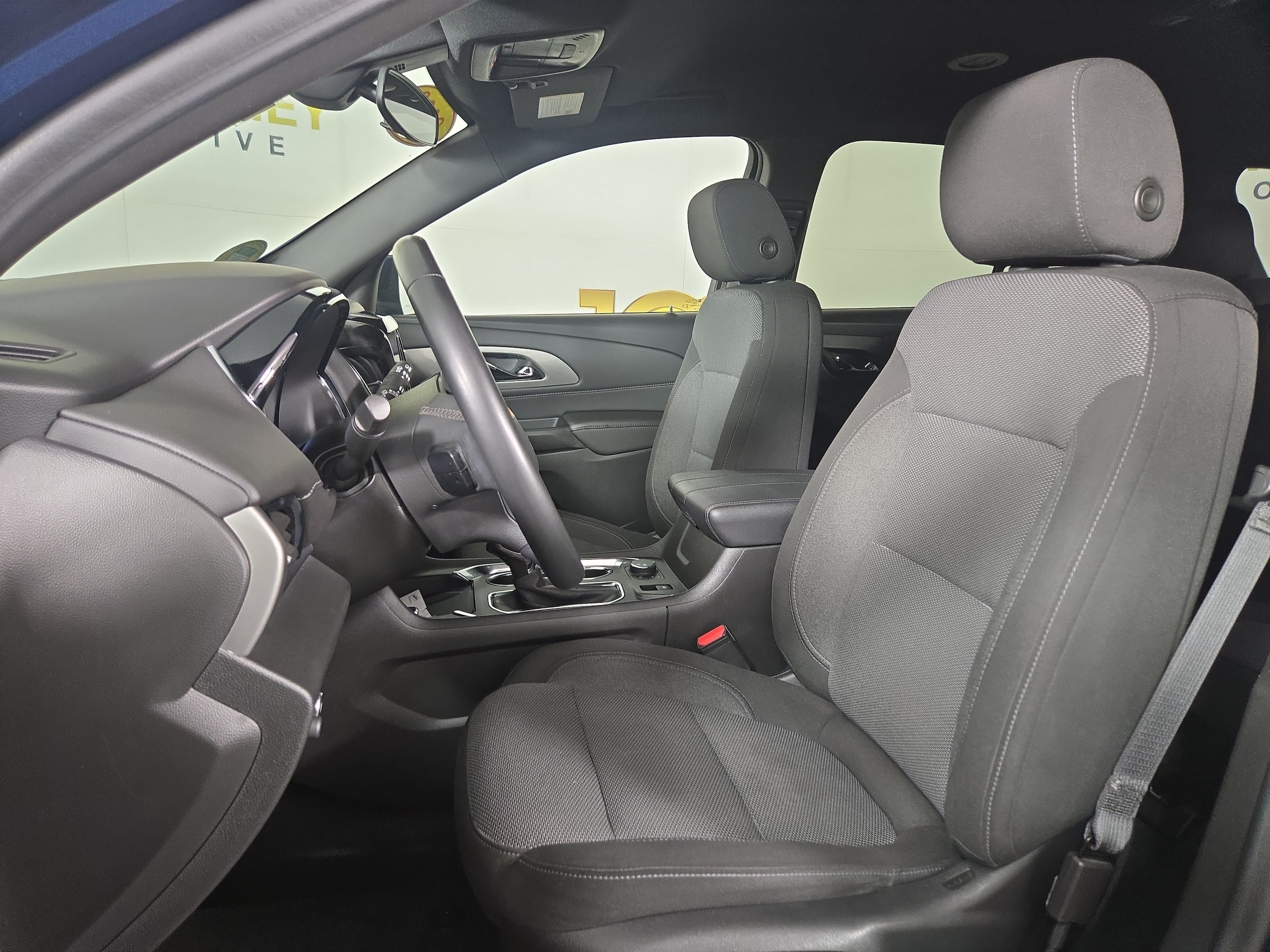 2023 Chevrolet Traverse 1LT - Photo 11