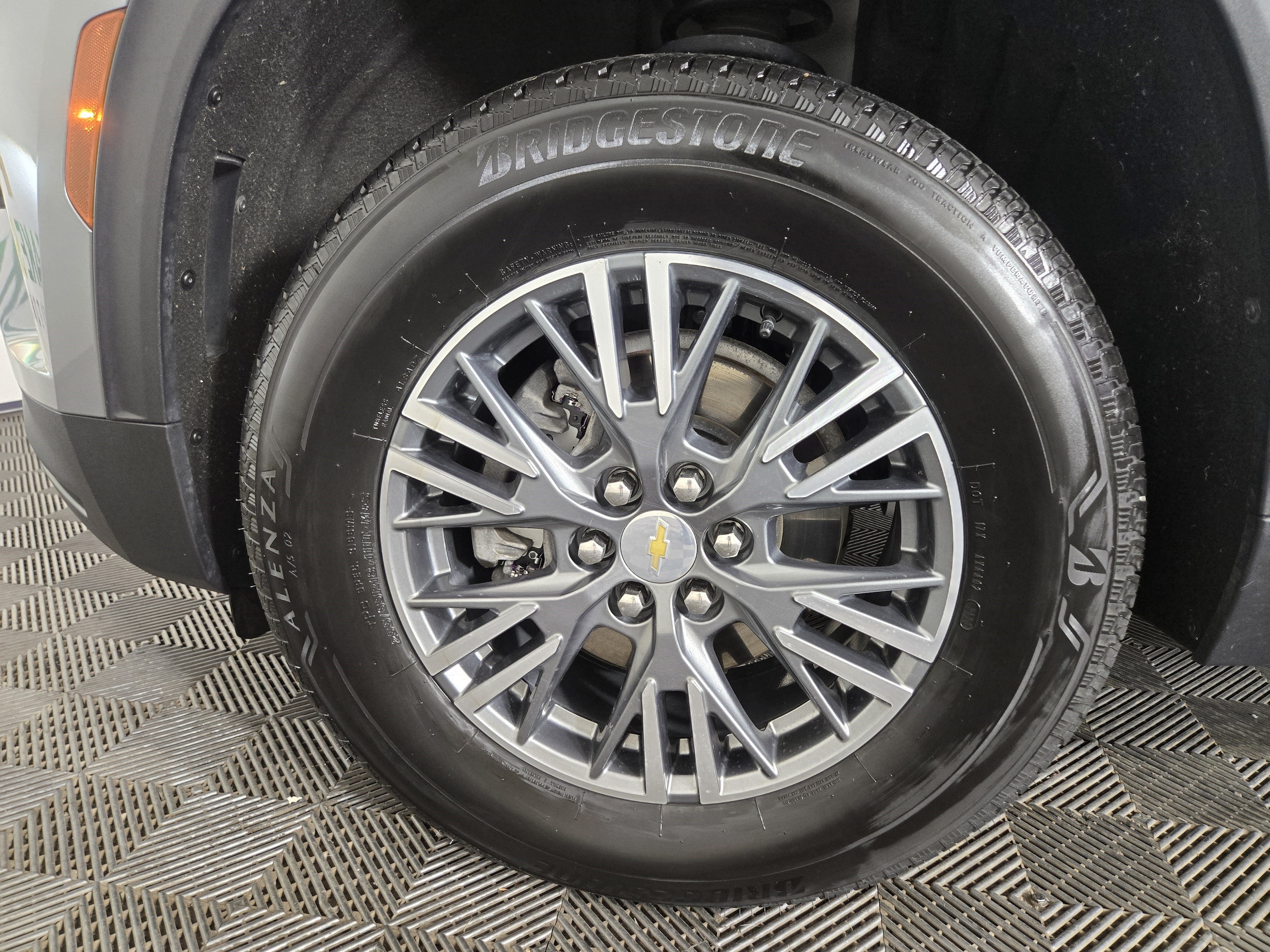 2024 Chevrolet Traverse LS - Photo 36