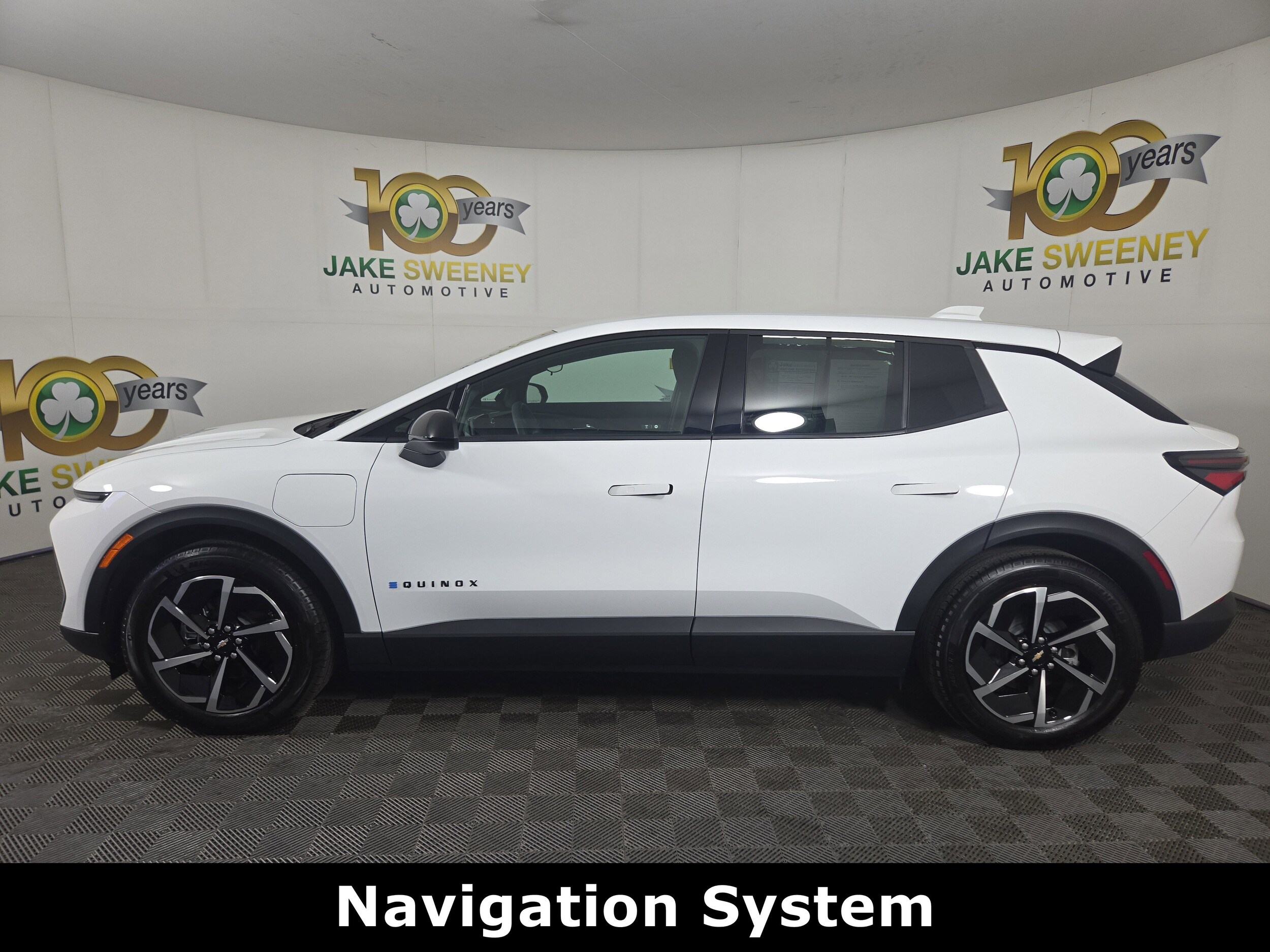2025 Chevrolet Equinox EV 1LT photo 3