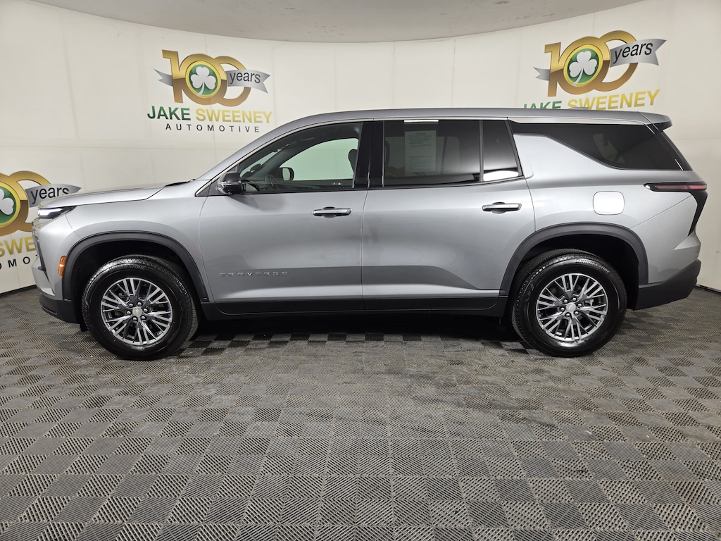 Used 2024 Chevrolet Traverse LS SUV