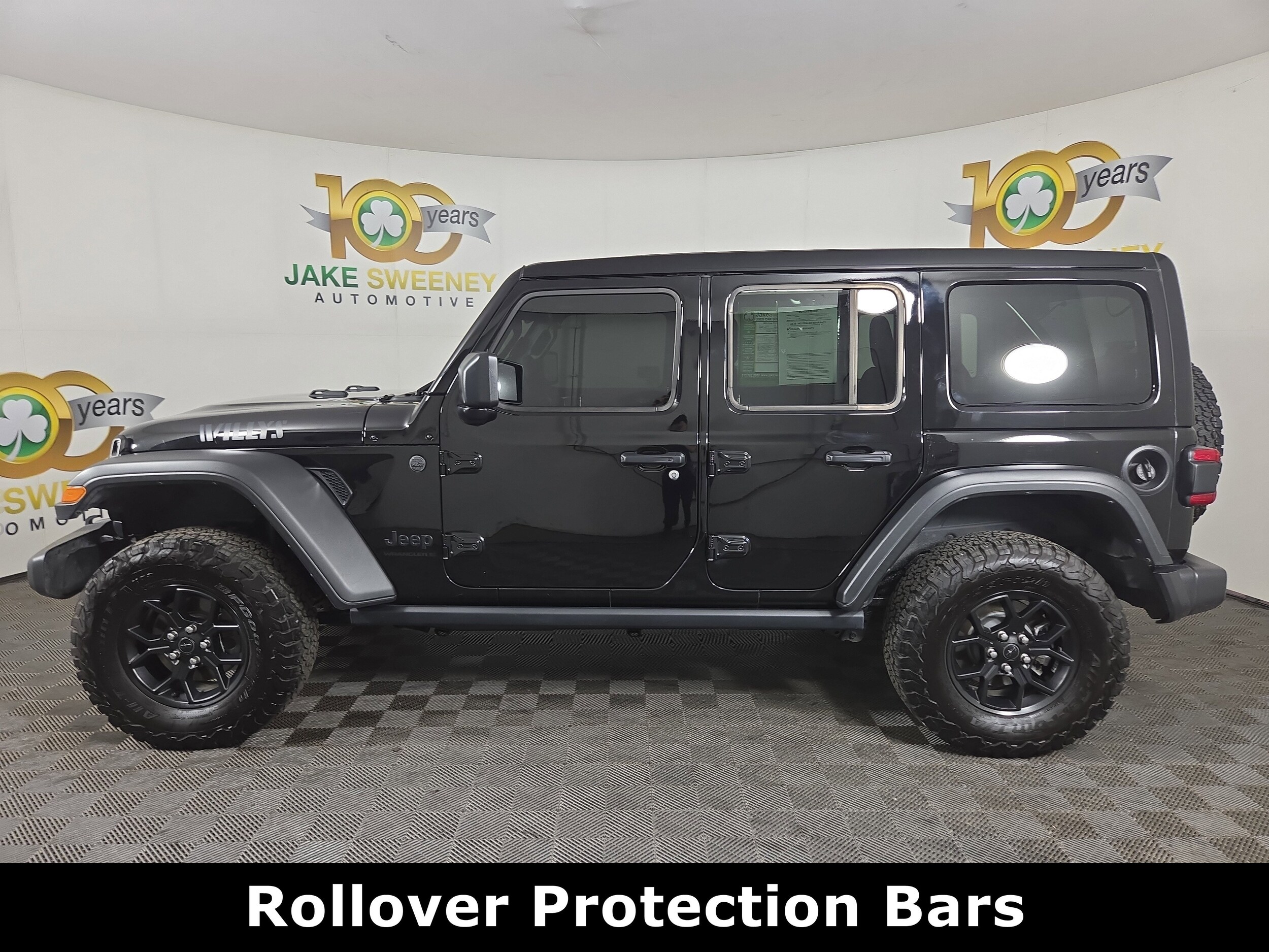 2024 Jeep Wrangler Willys photo 4