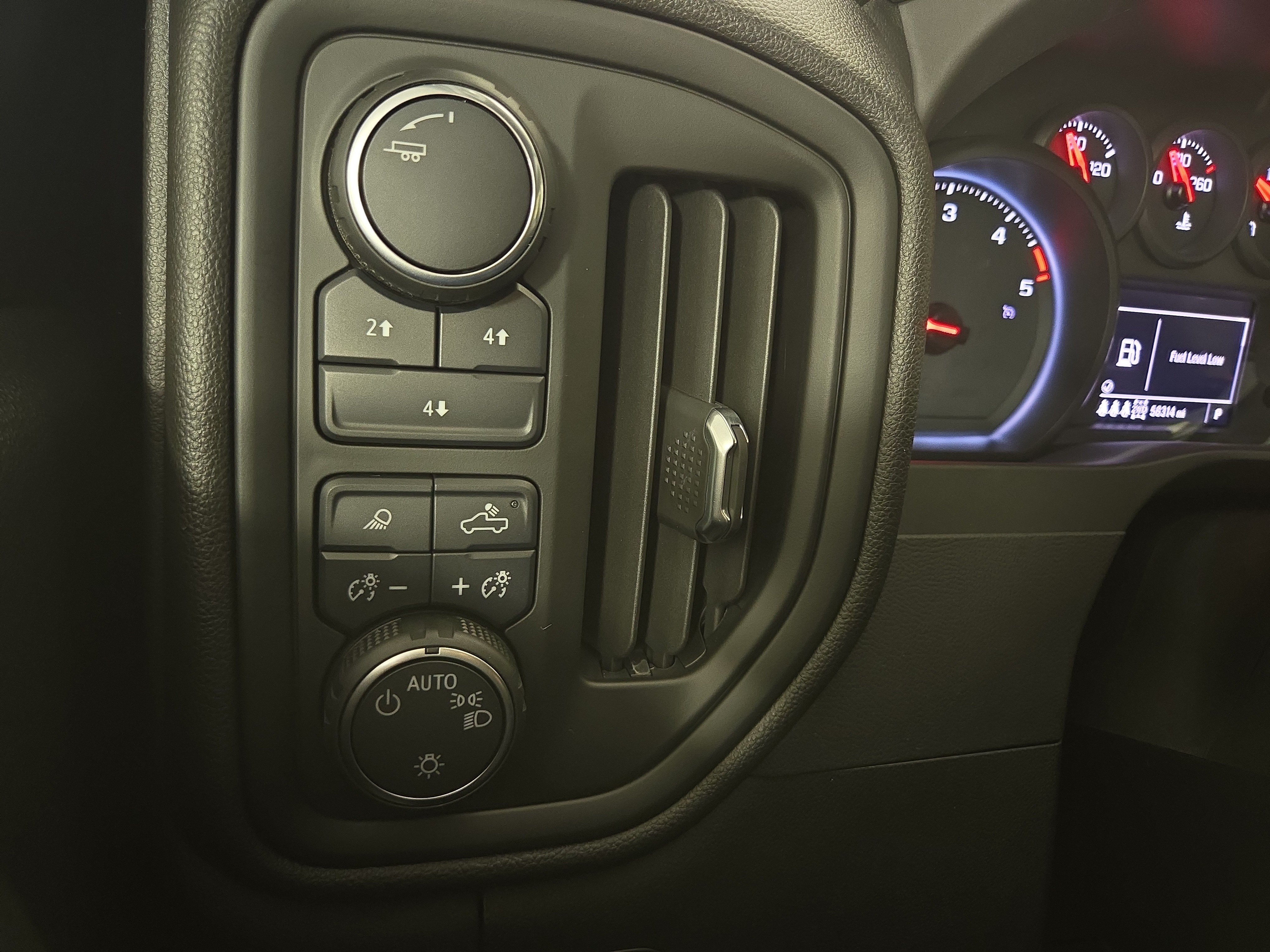 2025 Chevrolet Silverado 2500HD Custom - Photo 25