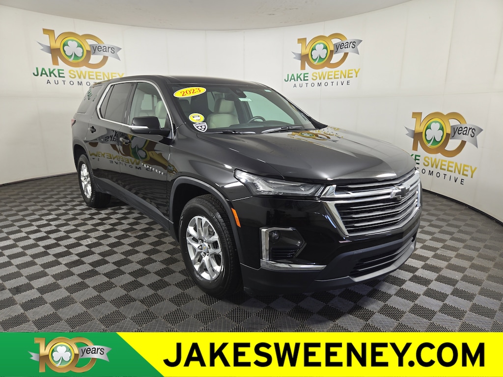 Used 2023 Chevrolet Traverse LS SUV