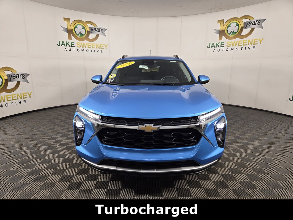 Used 2025 Chevrolet Trax LT SUV