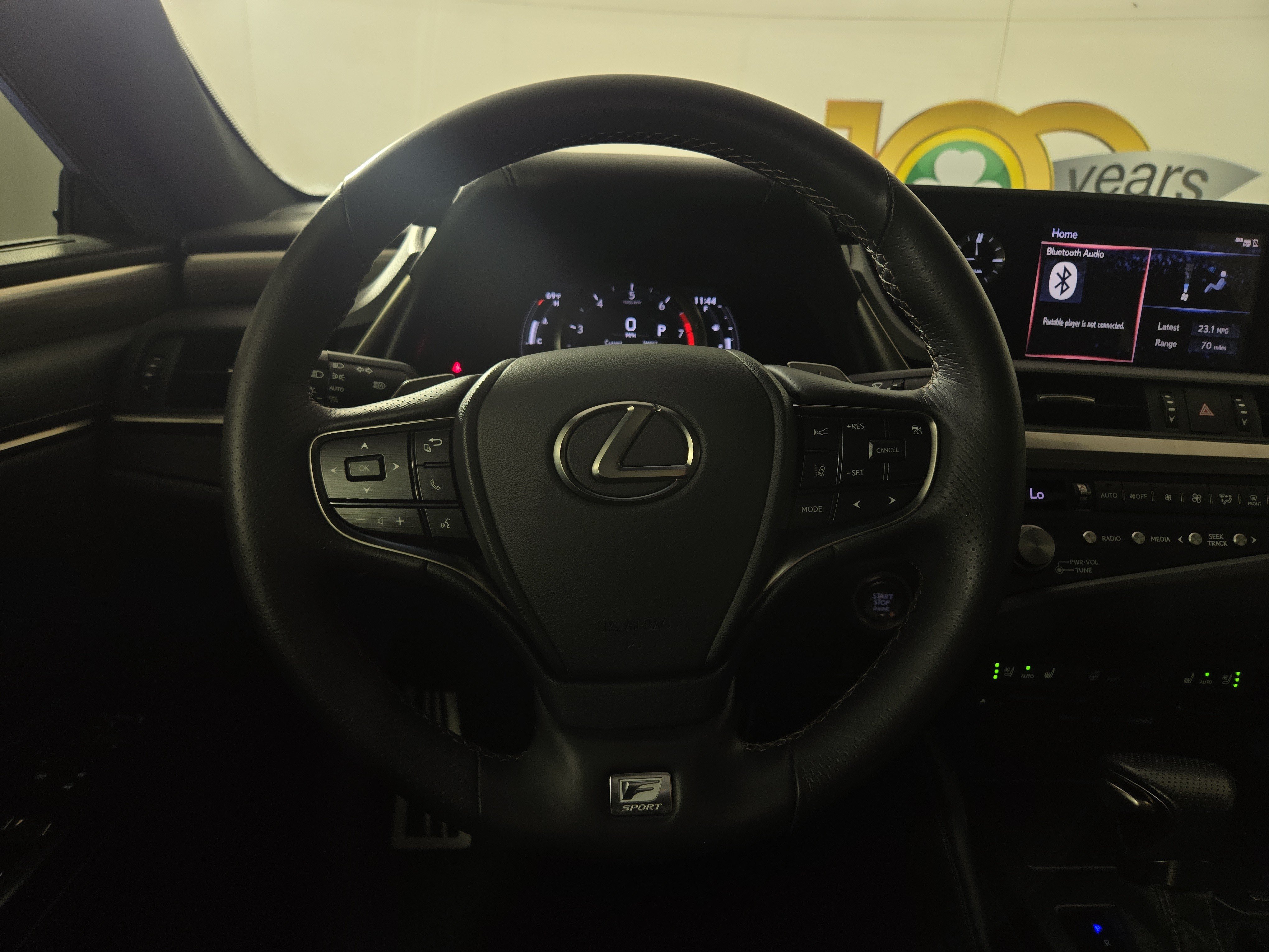 2021 Lexus ES F SPORT - Photo 14