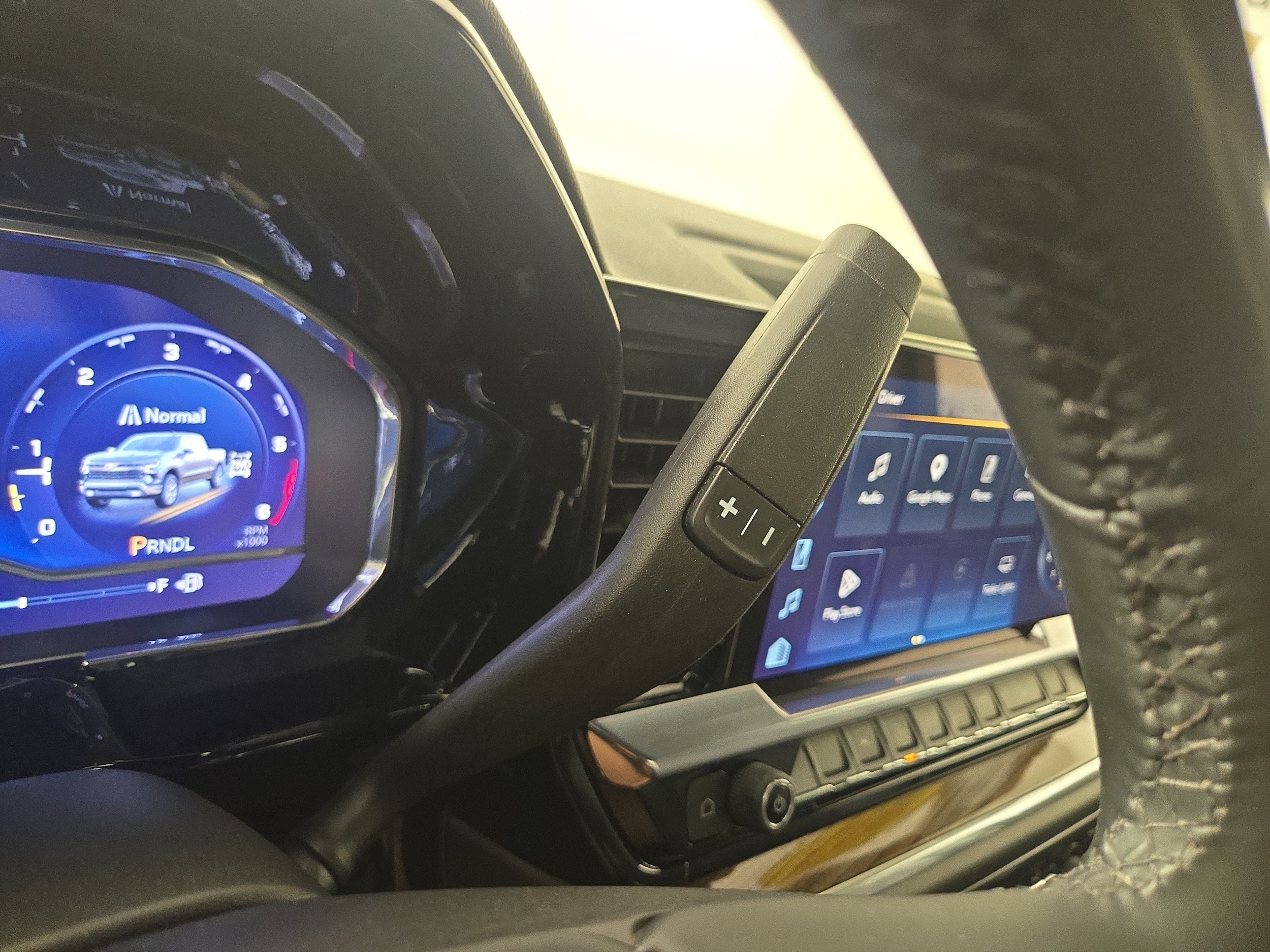 2023 Chevrolet Silverado 1500 RST - Photo 23
